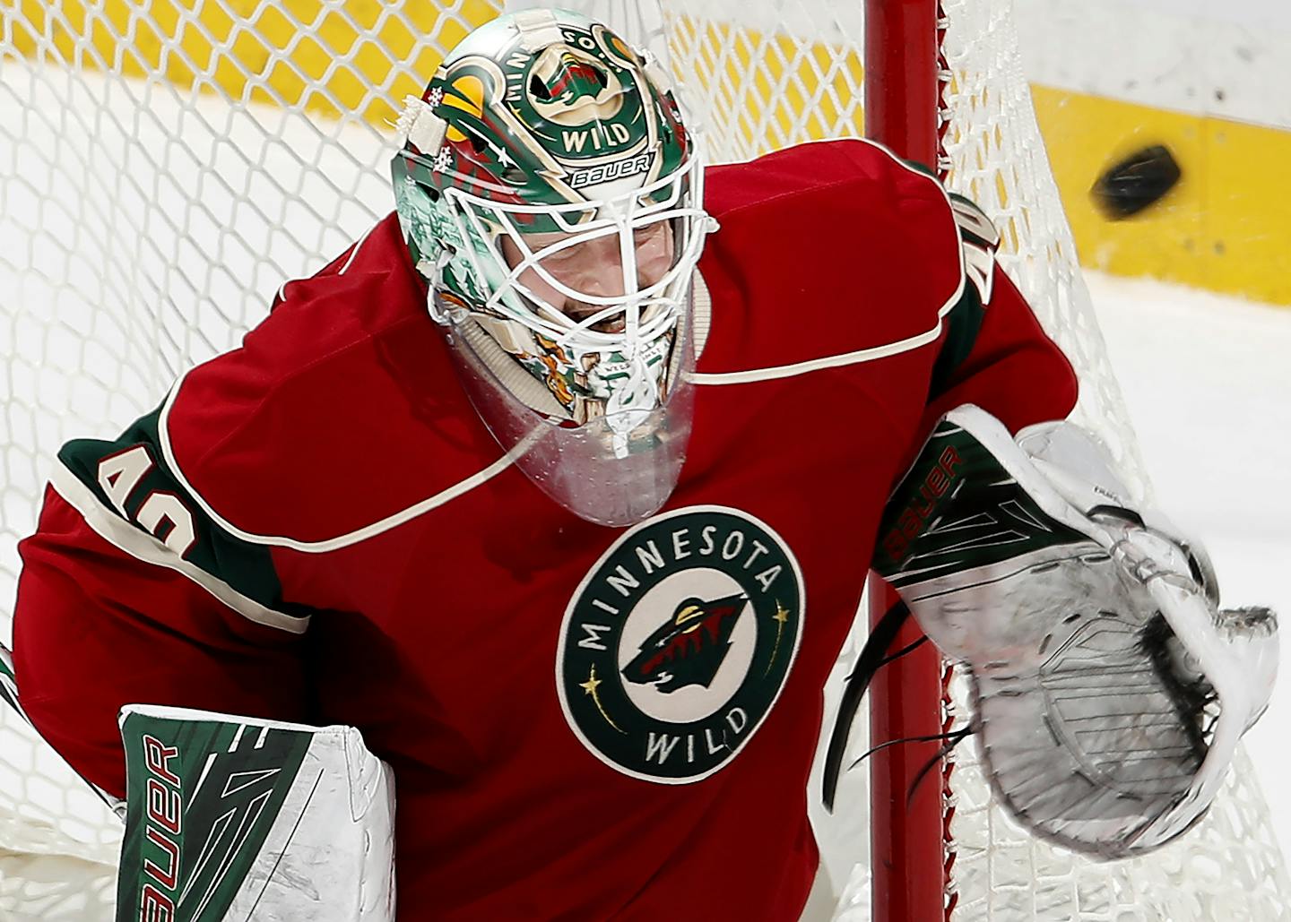 Devan Dubnyk (40) made a save in the second period. ] CARLOS GONZALEZ cgonzalez@startribune.com - November 23, 2016, St. Paul, MN, Xcel Energy Center, NHL, Minnesota Wild vs. Winnipeg Jets