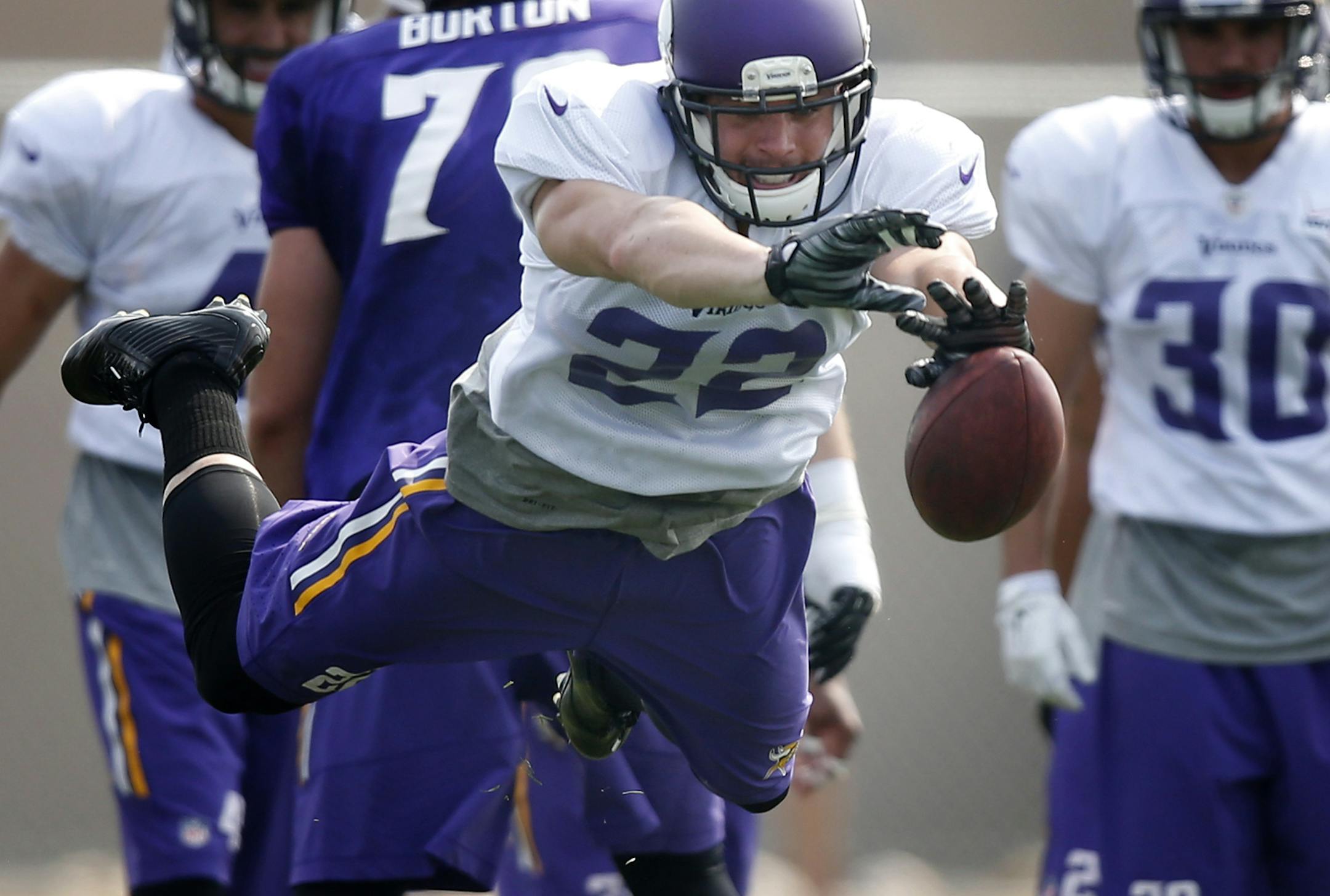 Vikings safety Harrison Smith worked on blocking kicks during a recent training camp practice in Mankato.