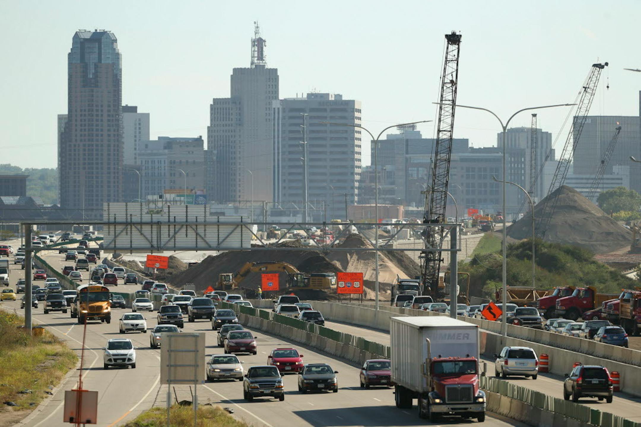 The construction project on I-35E in St. Paul, looking south from the Maryland Ave. bridge. Sunday afternoon at Target Field. ] JEFF WHEELER � jeff.wheeler@startribune.com While the road construction season is winding down, there's one spot, on I-35E south of Maryland, that is far from complete. It was photographed looking south towards downtown on Monday afternoon, September 21, 2015.