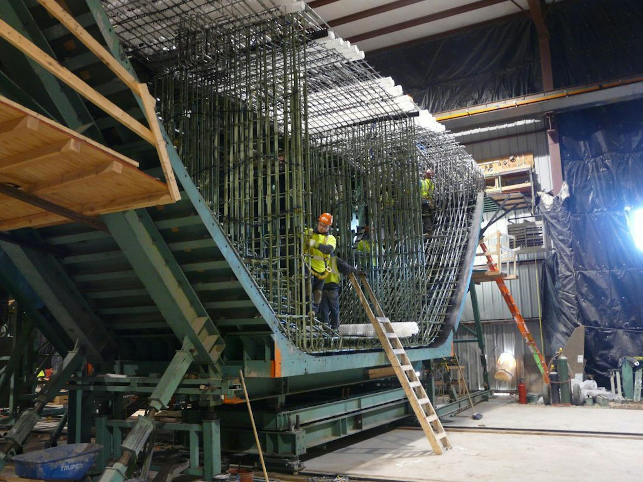 Building the deck for the St. Croix River Bridge. Photo by David Peterson, Star Tribune