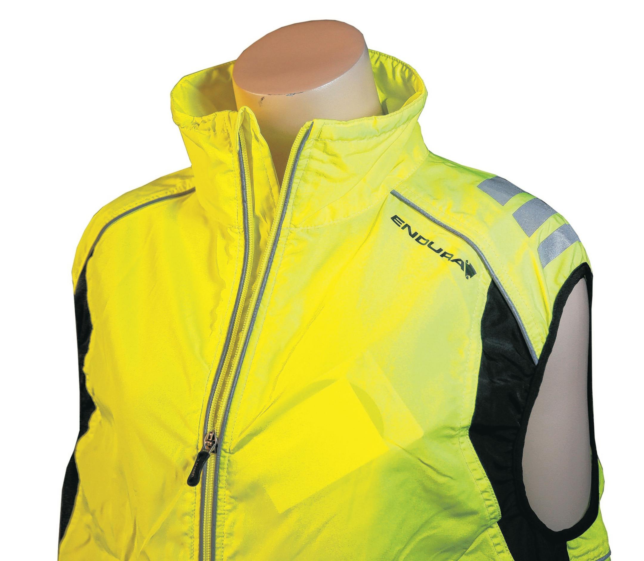 Vita.mn bike issue - focus on safety accessories.] BRIAN PETERSON ‚Ä¢ brian.peterson@startribune.com Minneapolis, MN 5/04/2014 ORG XMIT: MIN1405042321455356