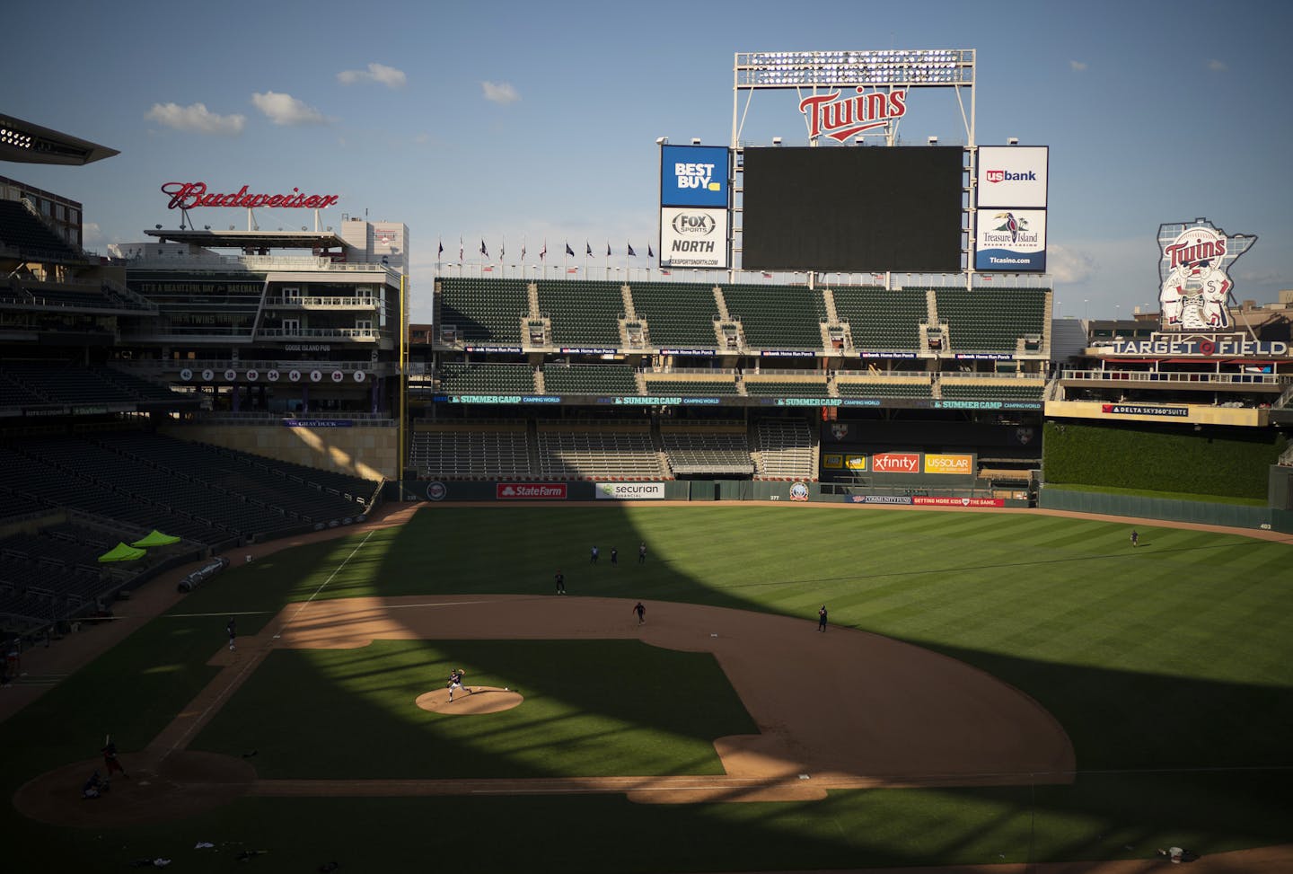 Minnesota Twins pitcher Devin Smeltzer throws batting practice during the baseball team's workout Sunday, July 5, 2020, at Target Field in Minneapolis. (Jeff Wheeler/Star Tribune via AP) ORG XMIT: MERcab7702dd44919a579948e0d0b0b4