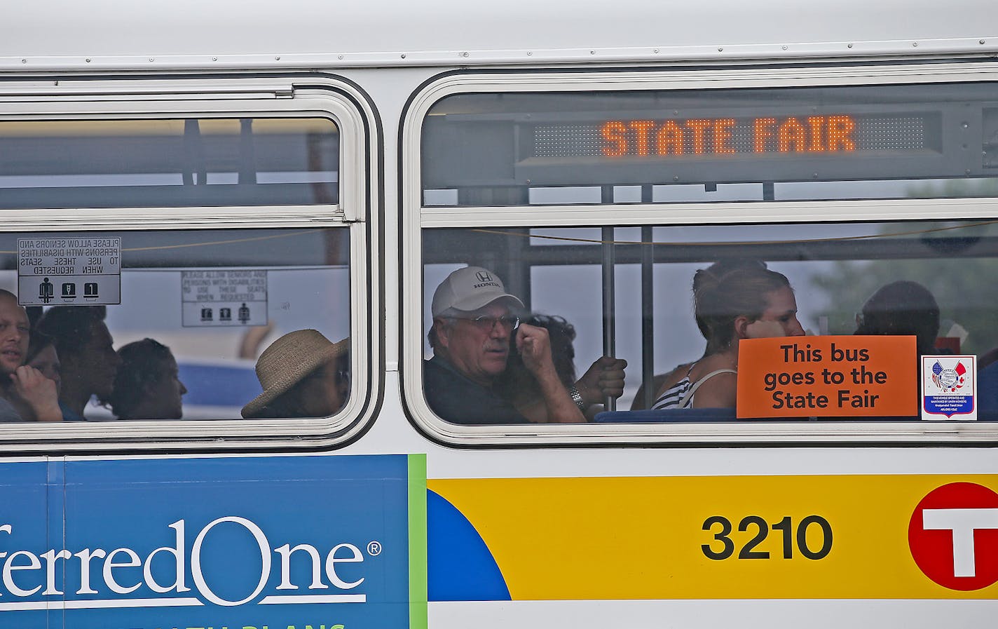 Fair goers made their way to the new bus transportation hub at the Minnesota State Fair, Sunday, August 24, 2014 in Falcon Heights, MN. ] (ELIZABETH FLORES/STAR TRIBUNE) ELIZABETH FLORES &#x2022; eflores@startribune.com