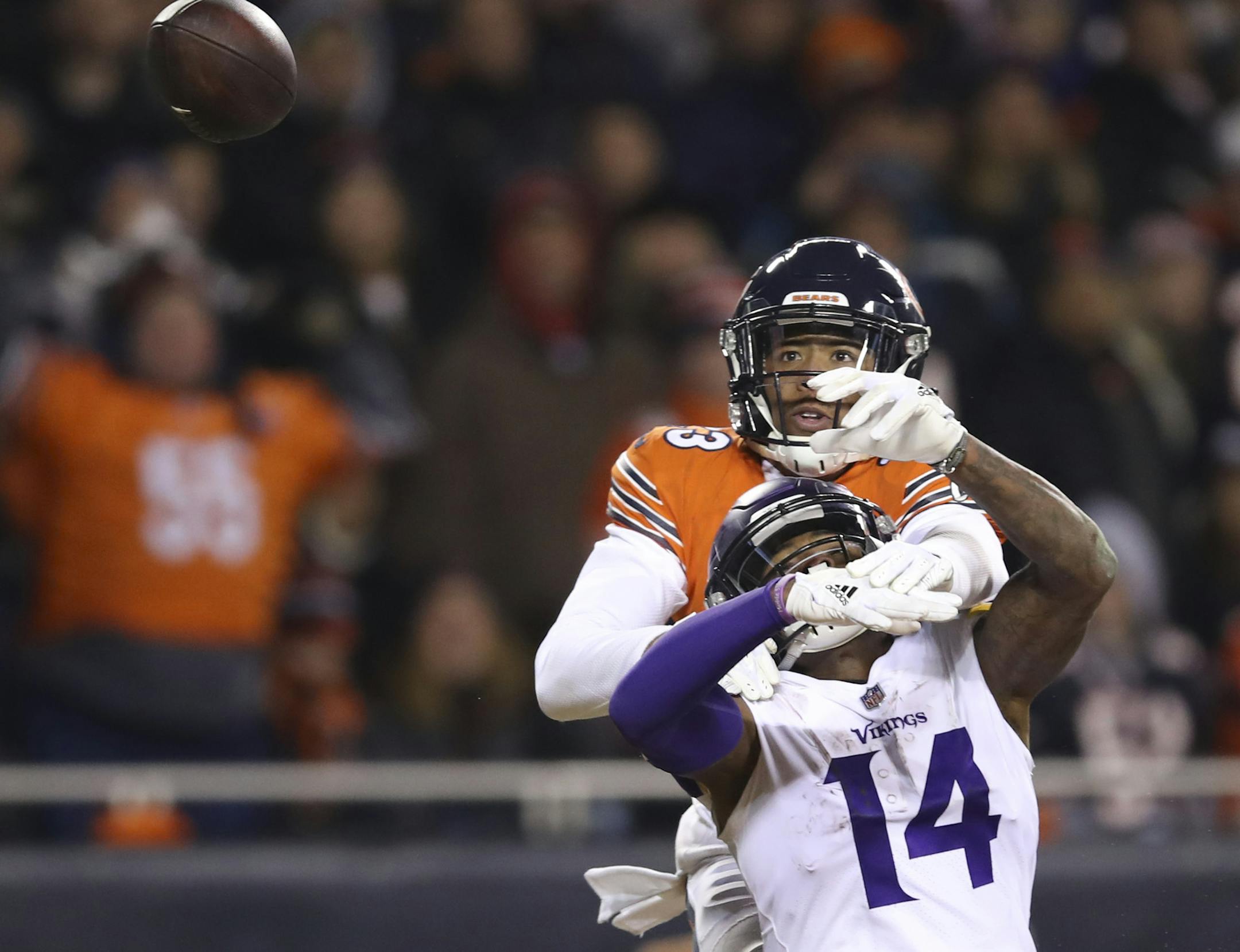 Bears cornerback Kyle Fuller (23) broke up a would-be touchdown pass for Vikings wide receiver Stefon Diggs (14) in the end zone in the fourth quarter. ] JEFF WHEELER ï jeff.wheeler@startribune.com The Minnesota Vikings lost to the Chicago Bears 25-20 in a Sunday Night Football game on November 18, 2018 at Soldier Field in Chicago.