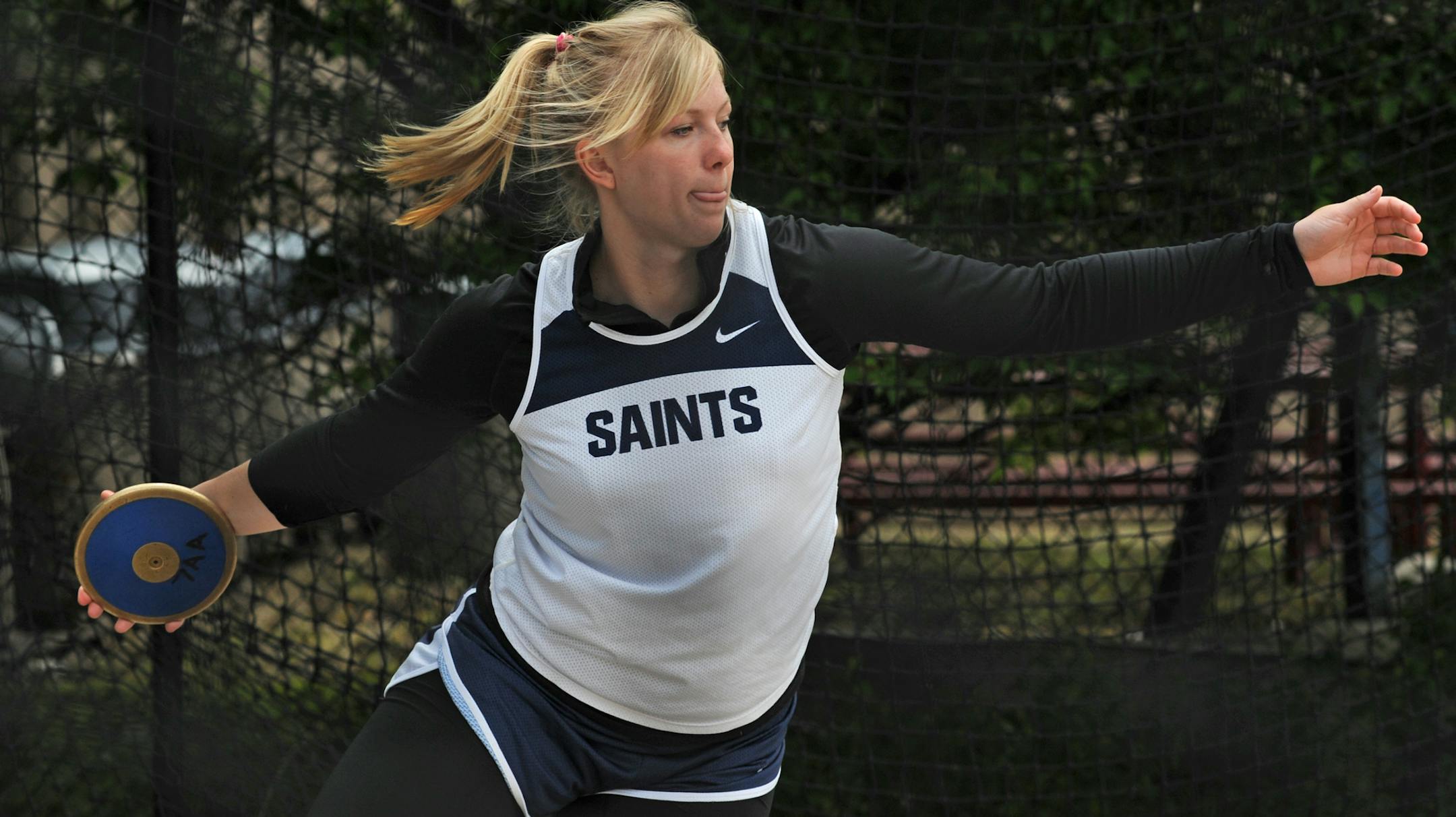 Maggie Ewen won the Girls discus with a throw of 158-07 at the State 2A Track Meet at Hamline University Stadium in St Paul, Minn. Friday June 7, 2013] Richard.Sennott@startribune.com Richard Sennott/Star Tribune. , St Paul, Minnesota Friday 6/7/13) ** (cq) ORG XMIT: MIN1306071546274018