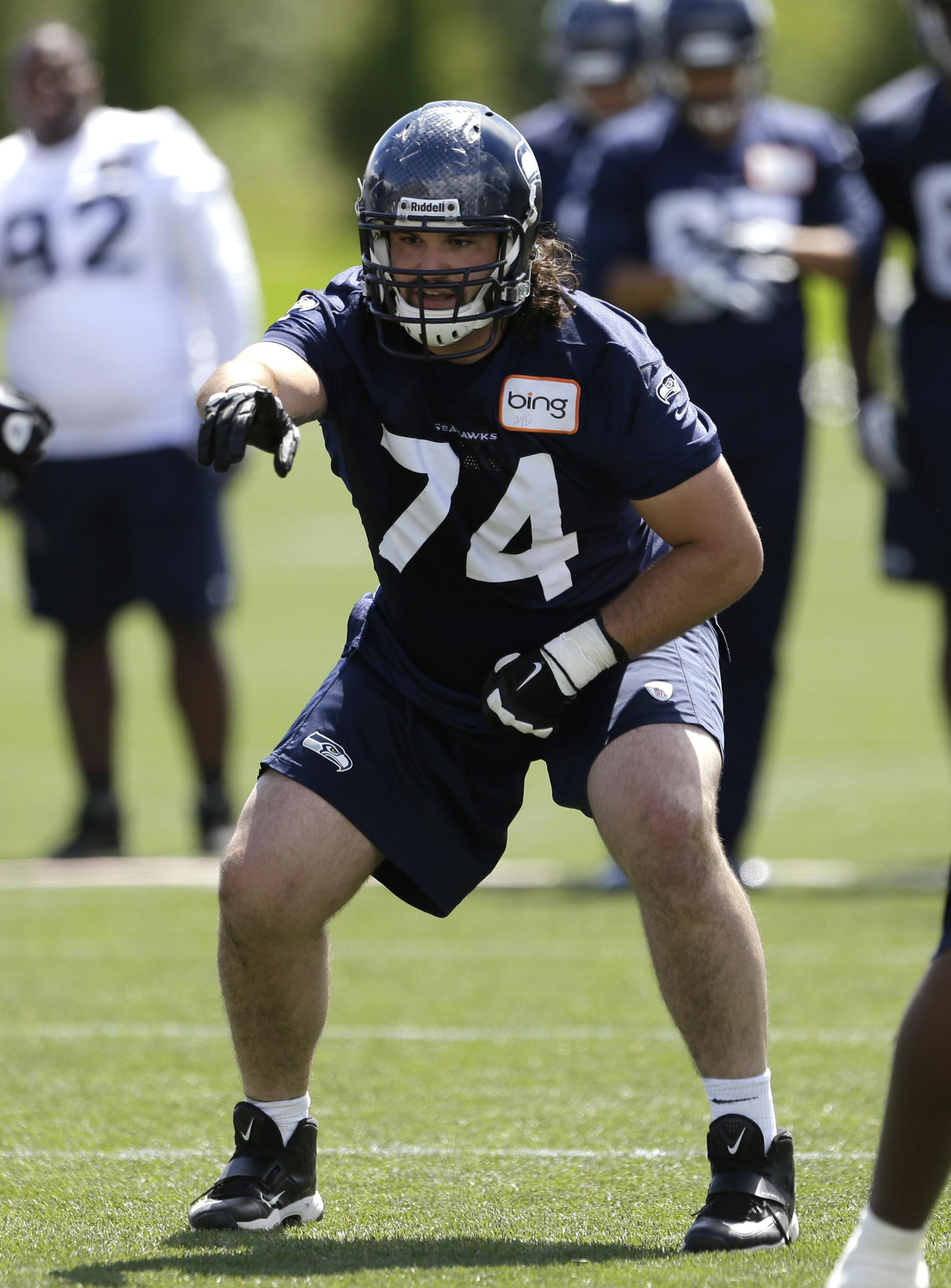 Seattle Seahawks' John Moffitt works out during NFL football minicamp Tuesday, June 11, 2013, in Renton, Wash. (AP Photo/Elaine Thompson) ORG XMIT: NYOTK