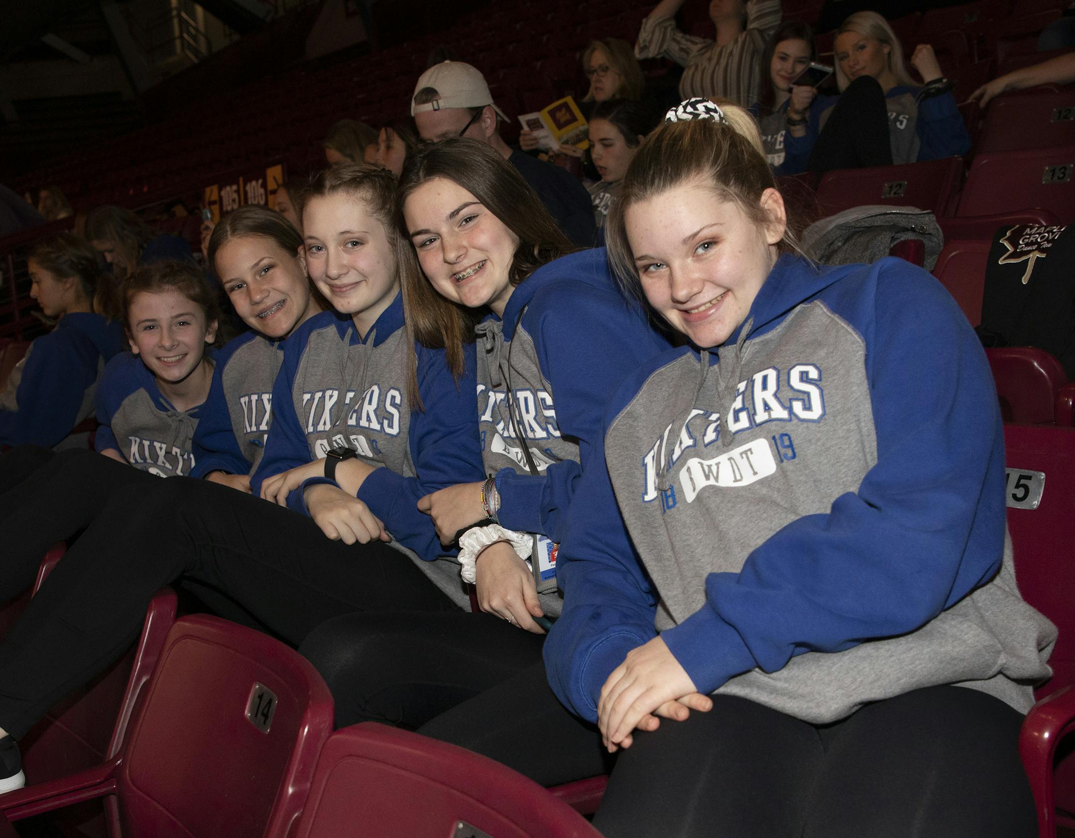 Aurie George, Jaidyn Lundstrom, Hannah Paysse, Paige Davis and Izzi Badeaux.