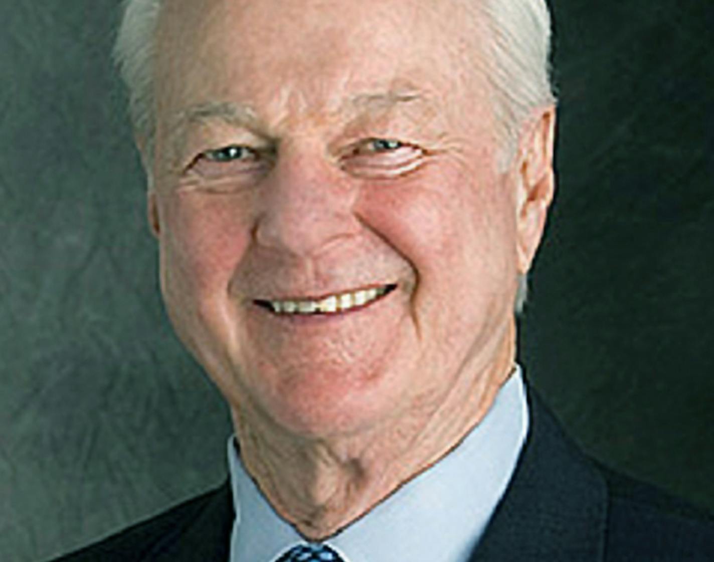 Dr. Glen Nelson, a surgeon and longtime health-care executive in Minnesota, has died at age 79.