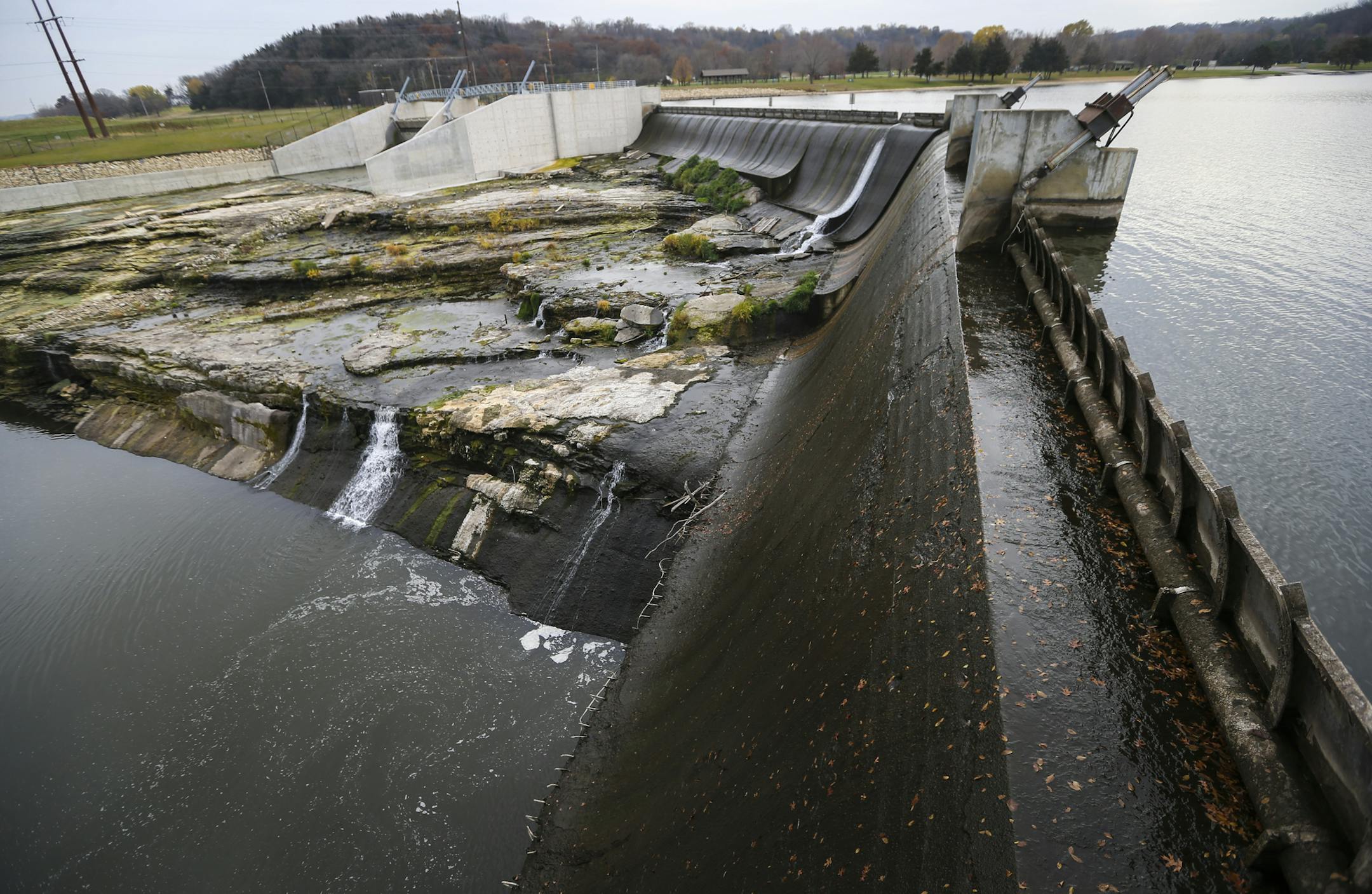 The more than 100 year old Byllesby Dam photographed on October 31, 2014 near Cannon Falls, Minn. ] RENEE JONES SCHNEIDER ‚Ä¢ reneejones@startribune.com