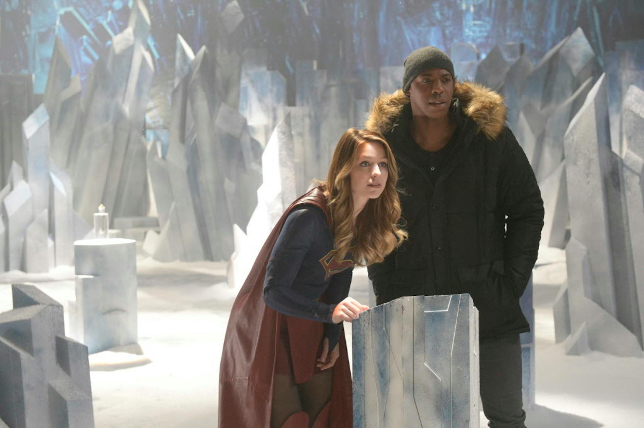 Melissa Benoist and Mehcad Brooks in "Supergirl."