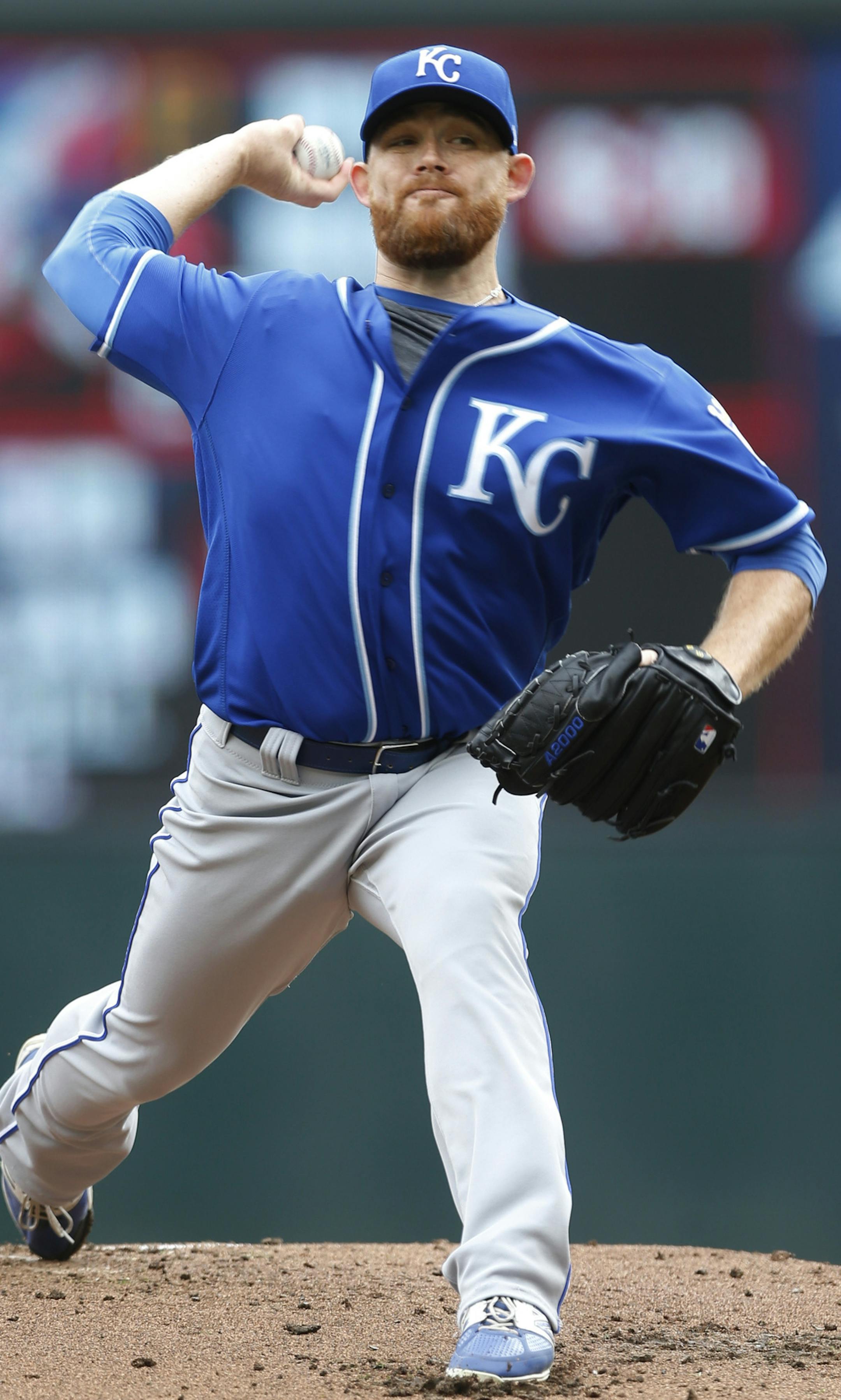 Kansas City Royals pitcher Ian Kennedy throws against the Minnesota Twins in the first inning of a baseball game Wednesday, April 5, 2017, in Minneapolis. (AP Photo/Jim Mone) ORG XMIT: MNJM102