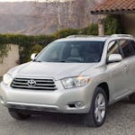 Toyota Motor Sales (TMS), USA, Inc., unveiled the all-new next-generation Highlander and Highlander Hybrid mid-size sport utility vehicles (SUV) at a 
