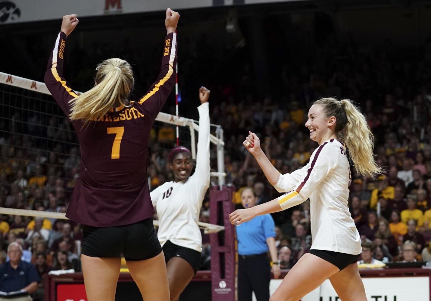 From left, Minnesota libero/ defensive specialist CC McGraw (7), right side hitter. Stephanie Samedy (10) and setter Samantha Seliger-Swenson (13).