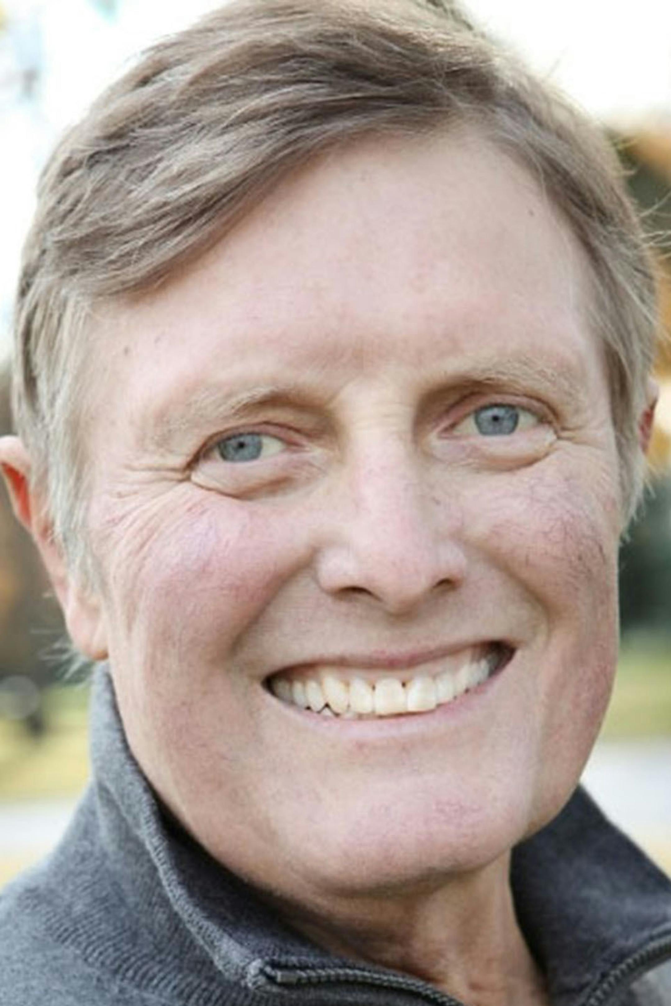 Greg Heil of New Prague, an avid hunter and conservationist with a big laugh, died Dec. 24 of pancreatic cancer at age 61.