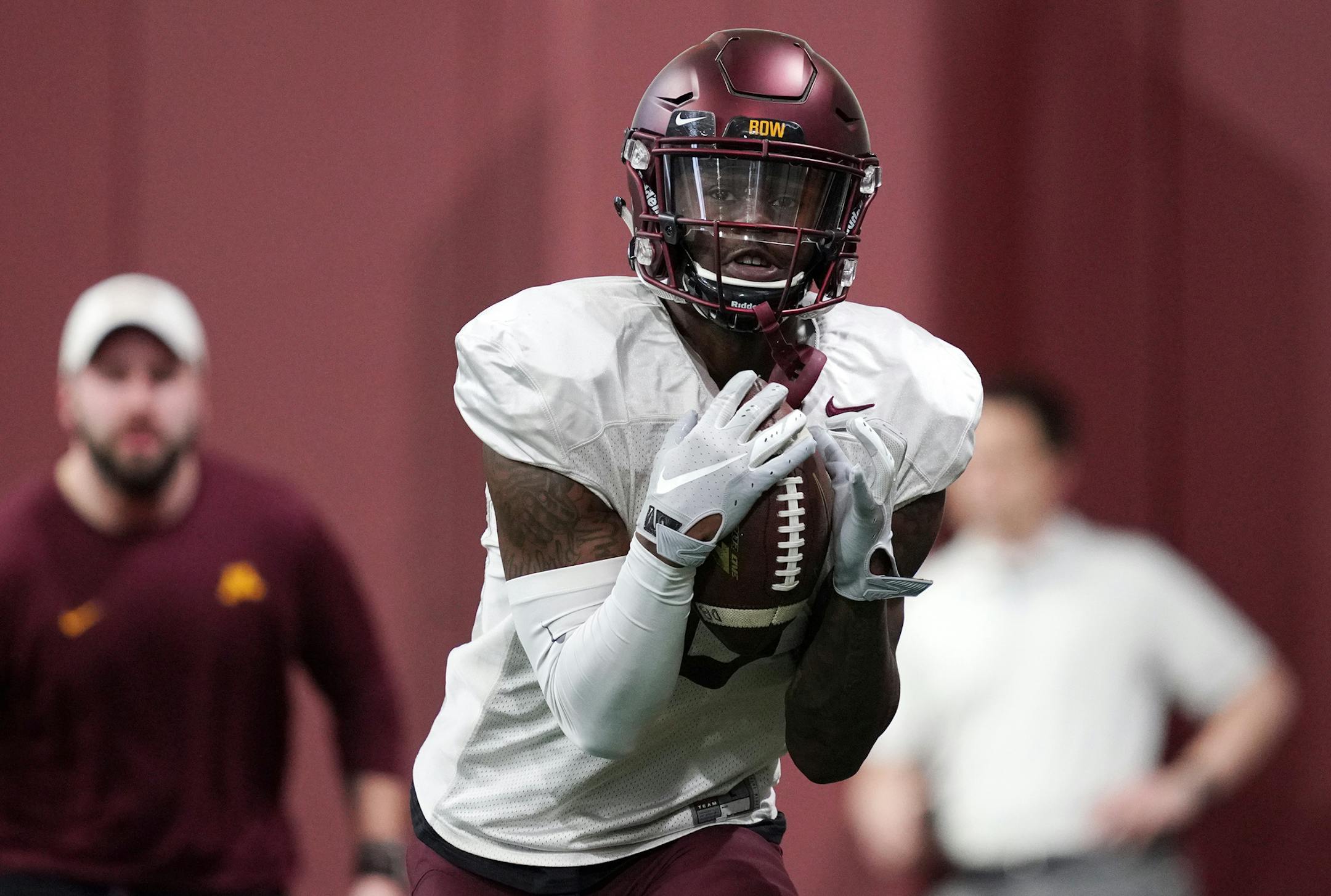 Minnesota Golden Gophers wide receiver Tyler Johnson (6) worked out with his teammates during spring practice Tuesday. ] ANTHONY SOUFFLE • anthony.souffle@startribune.com The Minnesota Golden Gophers football team practiced Tuesday, April 2, 2019 at the Gibson-Nagurski Football Complex in Minneapolis.