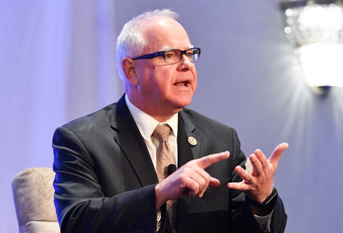 U.S. Congressman Tim Walz (DFL) ] GLEN STUBBE � glen.stubbe@startribune.com Friday, January 26, 2018 Minnesota candidates for governor gathered for a forum sponsored by the Center for Rural Policy and Development and the Minnesota Newspaper Association. ORG XMIT: MIN1801261653341347