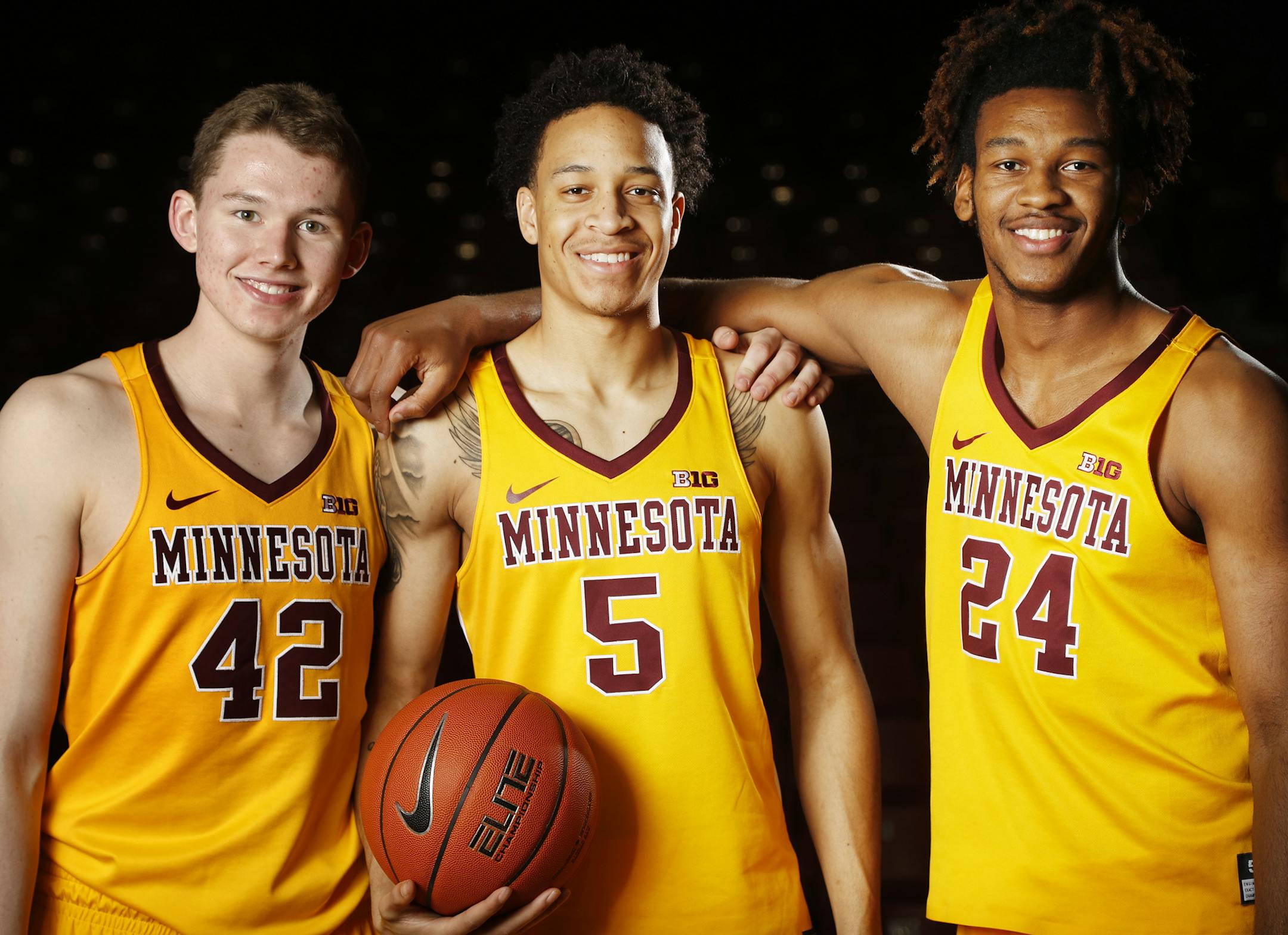 Micheal Hurt, Amir Coffey and Eric Curry at Williams Arena Tuesday October 25, 2016 in Minneapolis, MN. ] Minnesota men's basketball media day at Williams Arena. Jerry Holt / jerry. Holt@Startribune.com