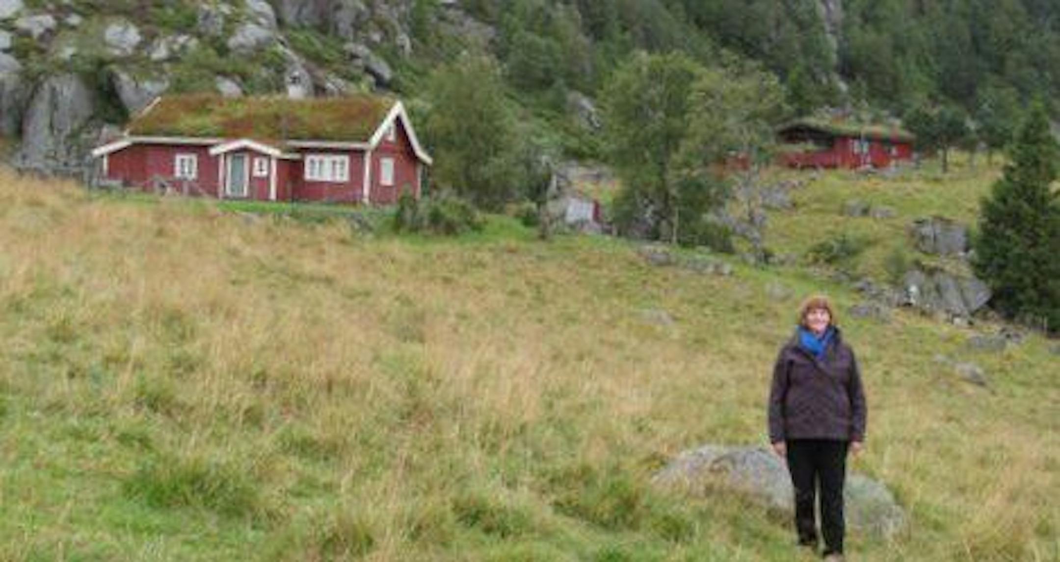 Kathy Manderscheid at the J¯rmeland farm site in Norway.