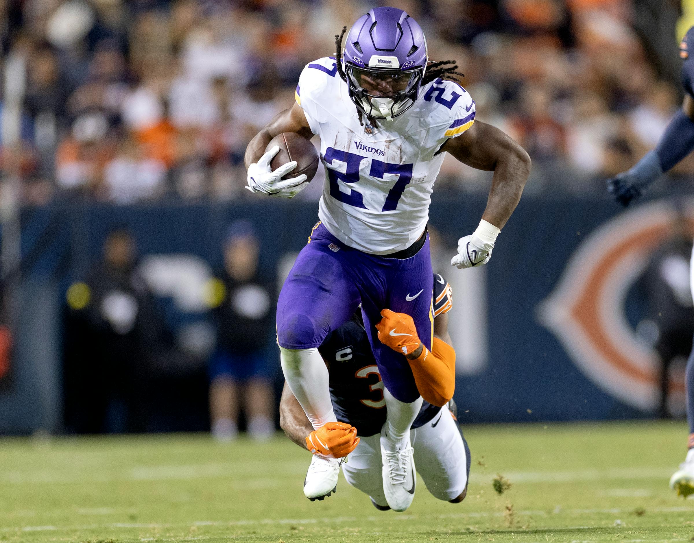 How are the Minnesota Vikings using running back Jordan Mason?