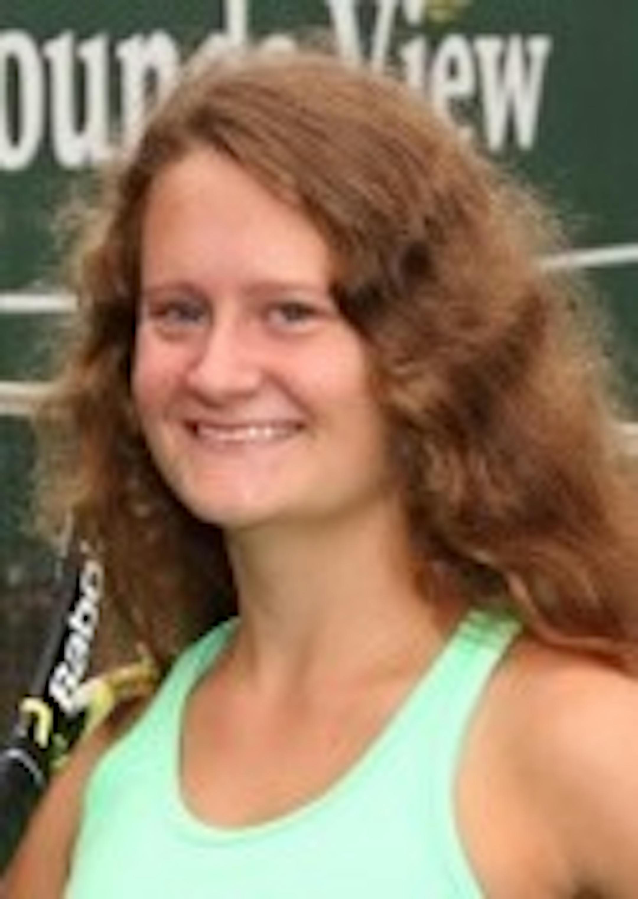 Ali Kopiecki, Mounds View tennis, soph., 2014-15