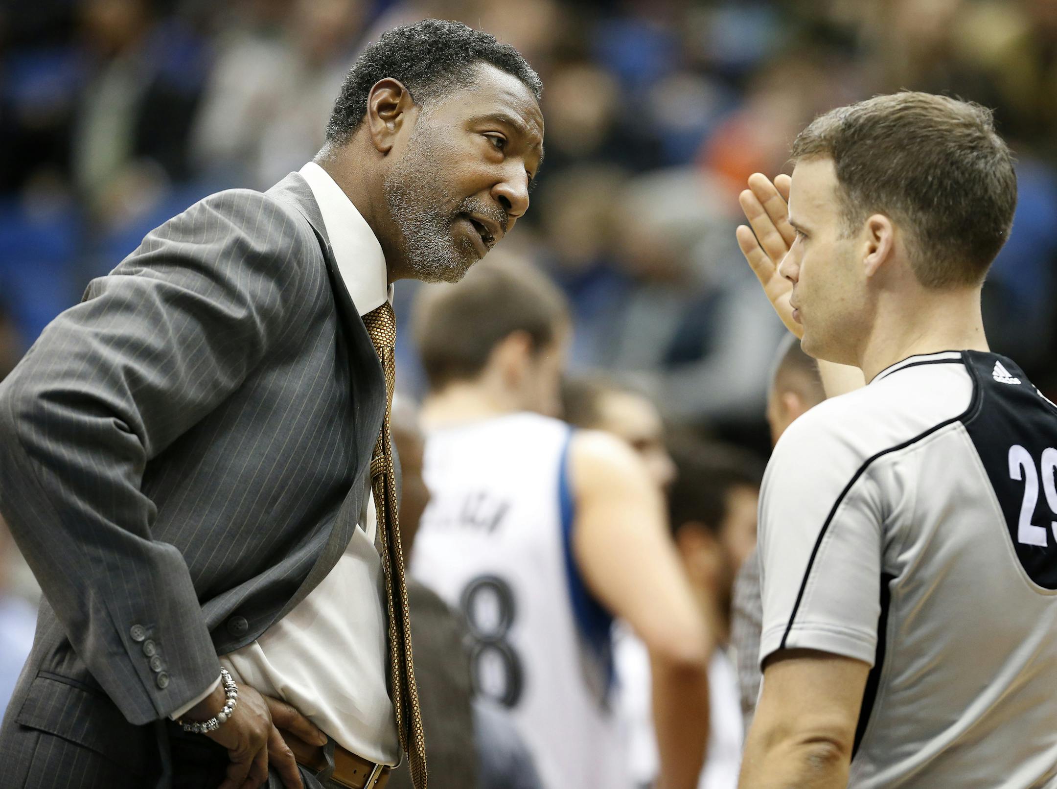 Minnesota Timberwolves interim head coach Sam Mitchell spoke with referee Mark Lindsay (29) in the second quarter. ] CARLOS GONZALEZ ï cgonzalez@startribune.com - January 12, 2016, Minneapolis, MN, Target Center, NBA, Minnesota Timberwolves vs. Oklahoma City Thunder