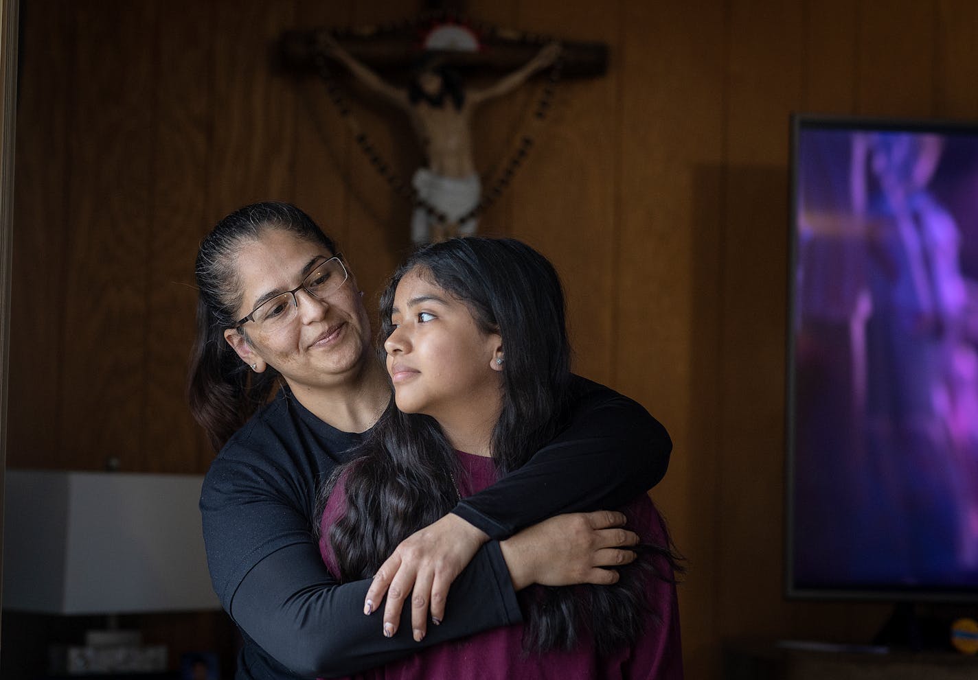 Erica Flores, who sells tacos as a second job, and her fourth-grade daughter Danna Flores, rely heavily on customers, who are employees from the HyLife Food pork processing plant.