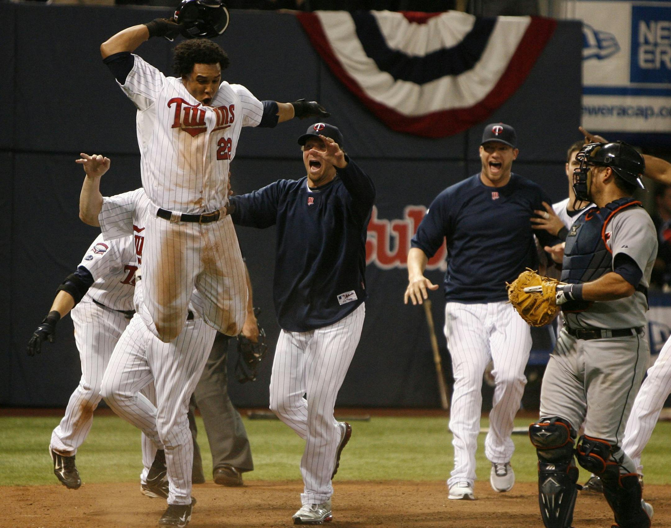 Minnesota Twins Carlos Gomez celebrates the game-winning run against the Detroit Tigers in the 12th inning of a tiebreaker for the American League Central division title in Minneapolis, Minnesota, on Tuesday, October 6, 2009. The Twins won 6-5. (Julian H. Gonzalez/Detroit Free Press/MCT)