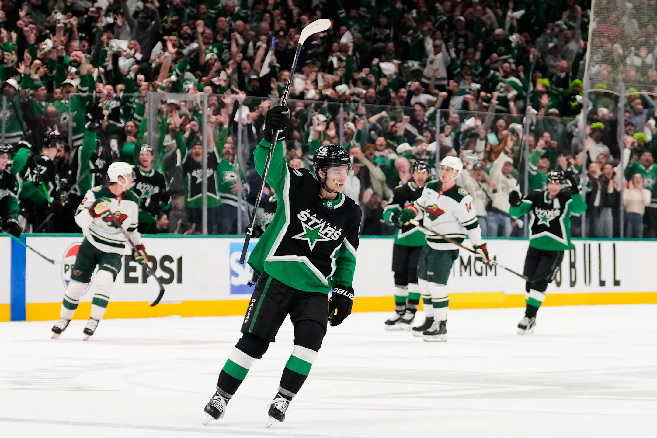 Live updates: Wild play Dallas Stars in Game 2