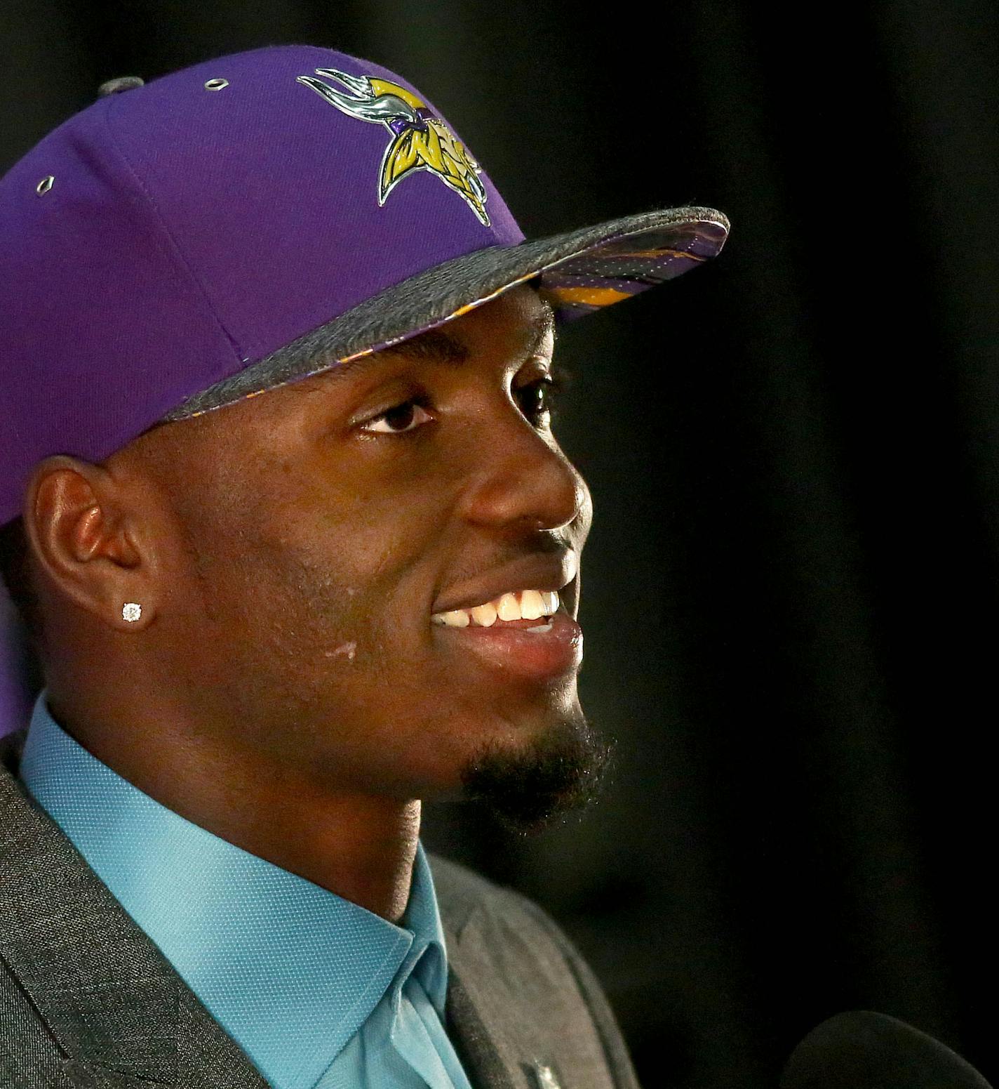 Vikings&#xed; first round draft pick Laquon Treadwell was introduced today at Winter Park. ] james.gehrz@startribune.com /Eden Prairie, MN / April 29, 2016 3:00 PM - BACKGROUND INFORMATION: Vikings' first-round pick, WR Laquon Treadwell, will be introduced at the Winter Park Fieldhouse.