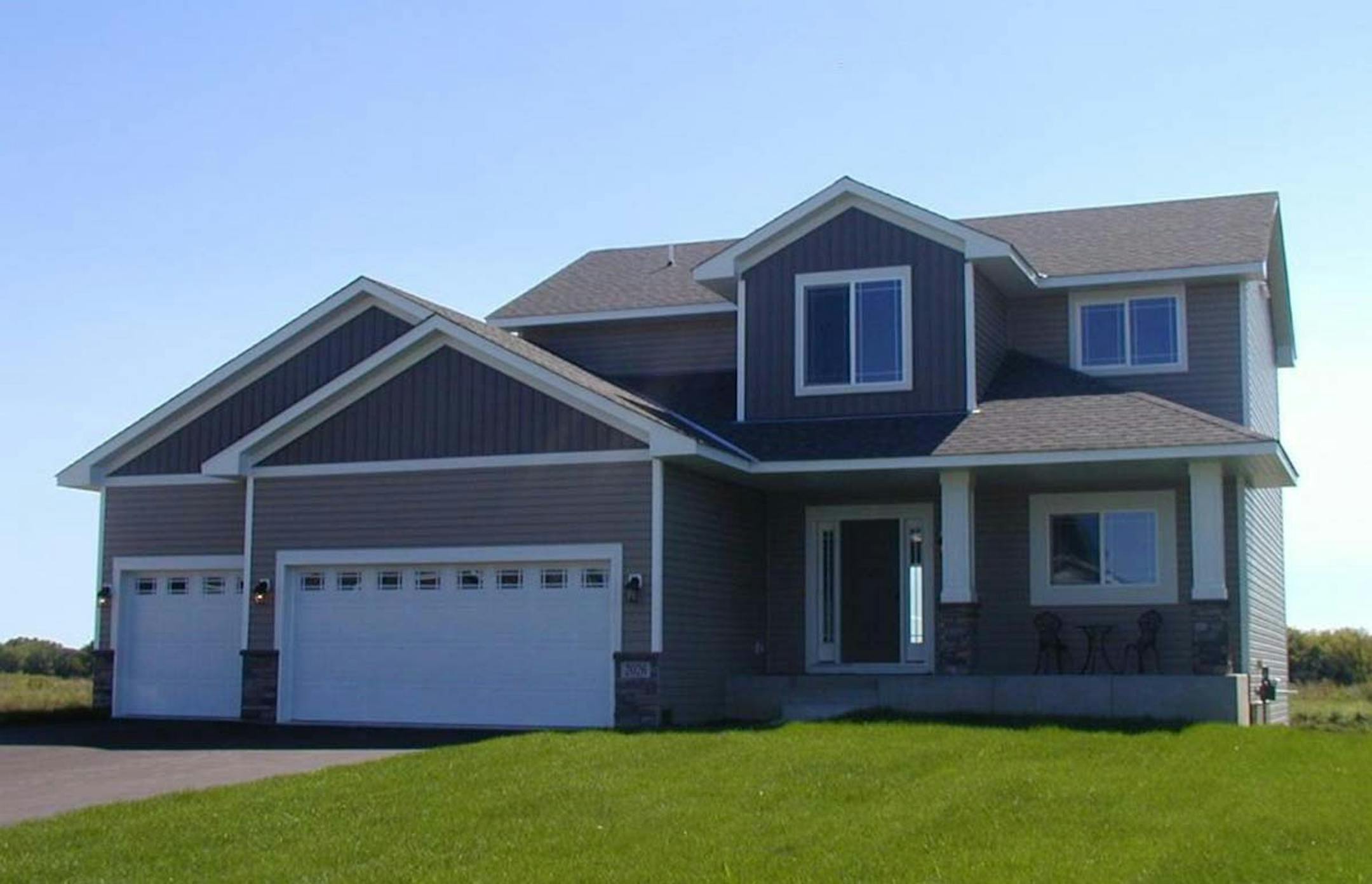 Lino Lakes
Built in 2016, this three-bedroom, three-bath house, has 1,900 finished square feet and features three bedrooms and a laundry room on the upper level, hardwood floors, kitchen buffet, pantry and center island and full unfinished walkout basement. Listed by Steve Kelley, Re/Max Results, 651-581-2090.