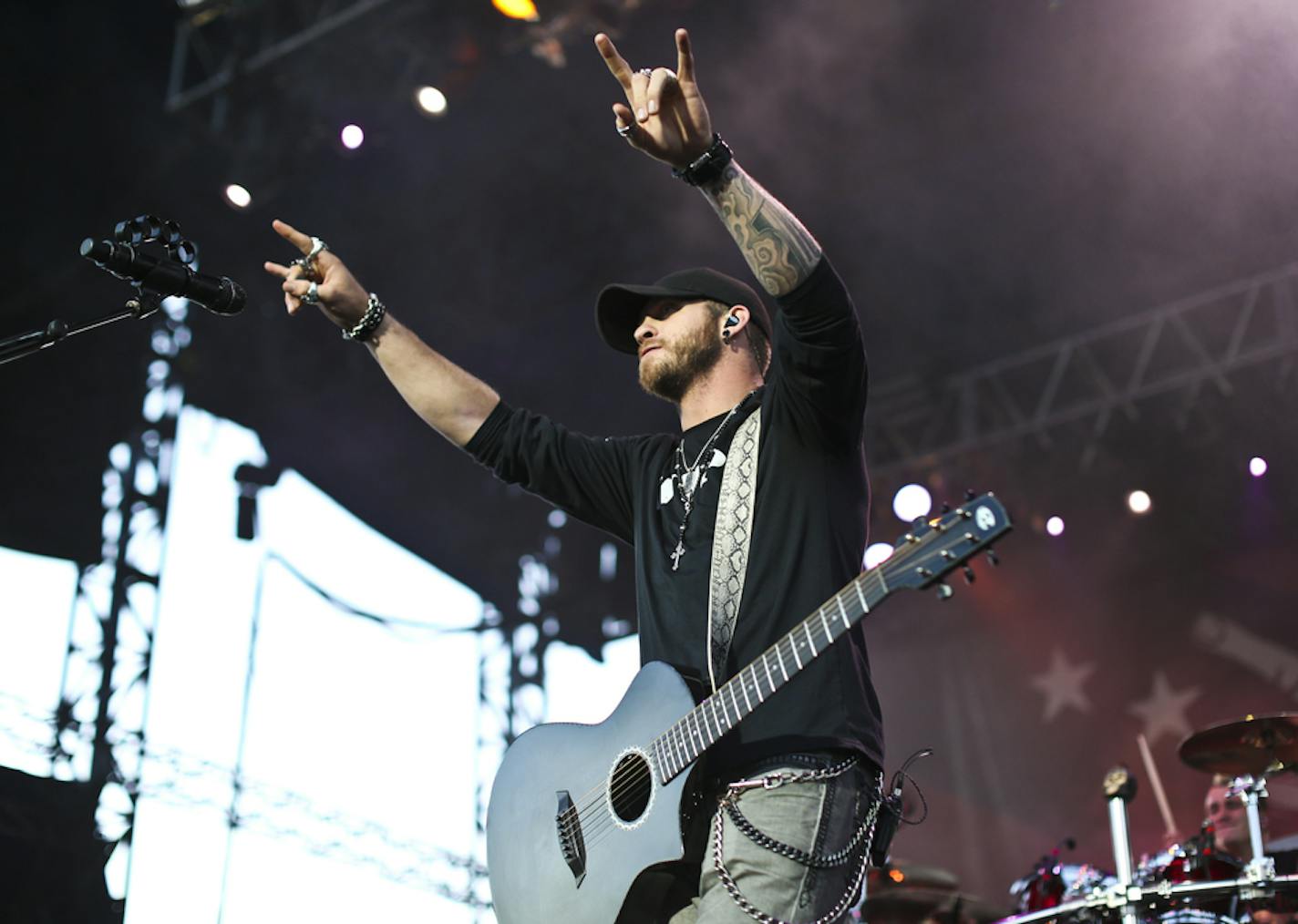 Brantley Gilbert performed on the last night at the Minnesota State Fair in Falcon Heights, Minn., on Monday, September 2, 2013. ] (RENEE JONES SCHNEIDER &#xe2;&#x20ac;&#xa2; reneejones@startribune.com)