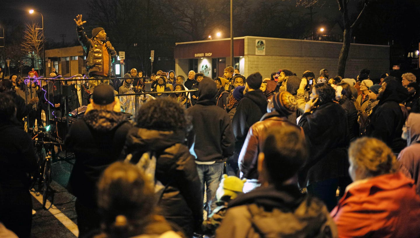 At the Fourth Precinct on Tuesday night, Danny Givens demanded answers about Sunday&#x2019;s shooting of Jamar Clark.