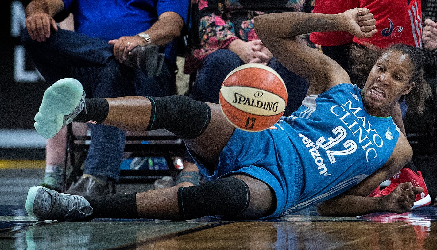 Lynx forward Rebekkah Brunson fell during a third-quarter play in an 86-72 victory over the Washington Mystics on Sunday.