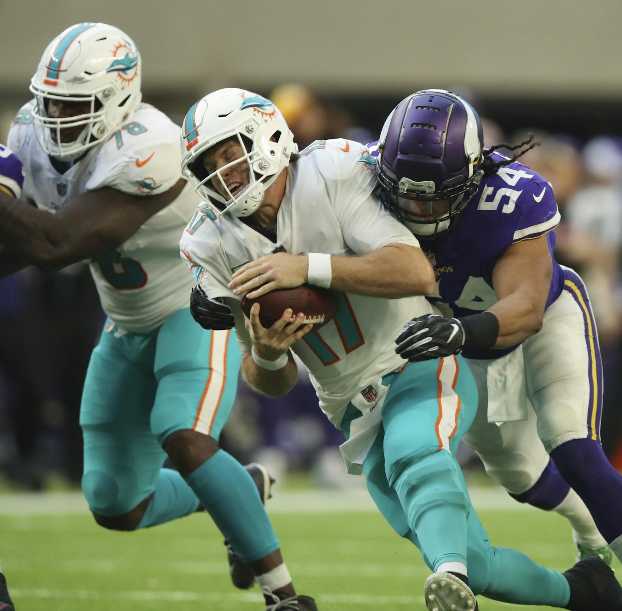 Minnesota Vikings middle linebacker Eric Kendricks (54) sacked Miami Dolphins quarterback Ryan Tannehill (17) for a 12 yard loss in the third quarter.