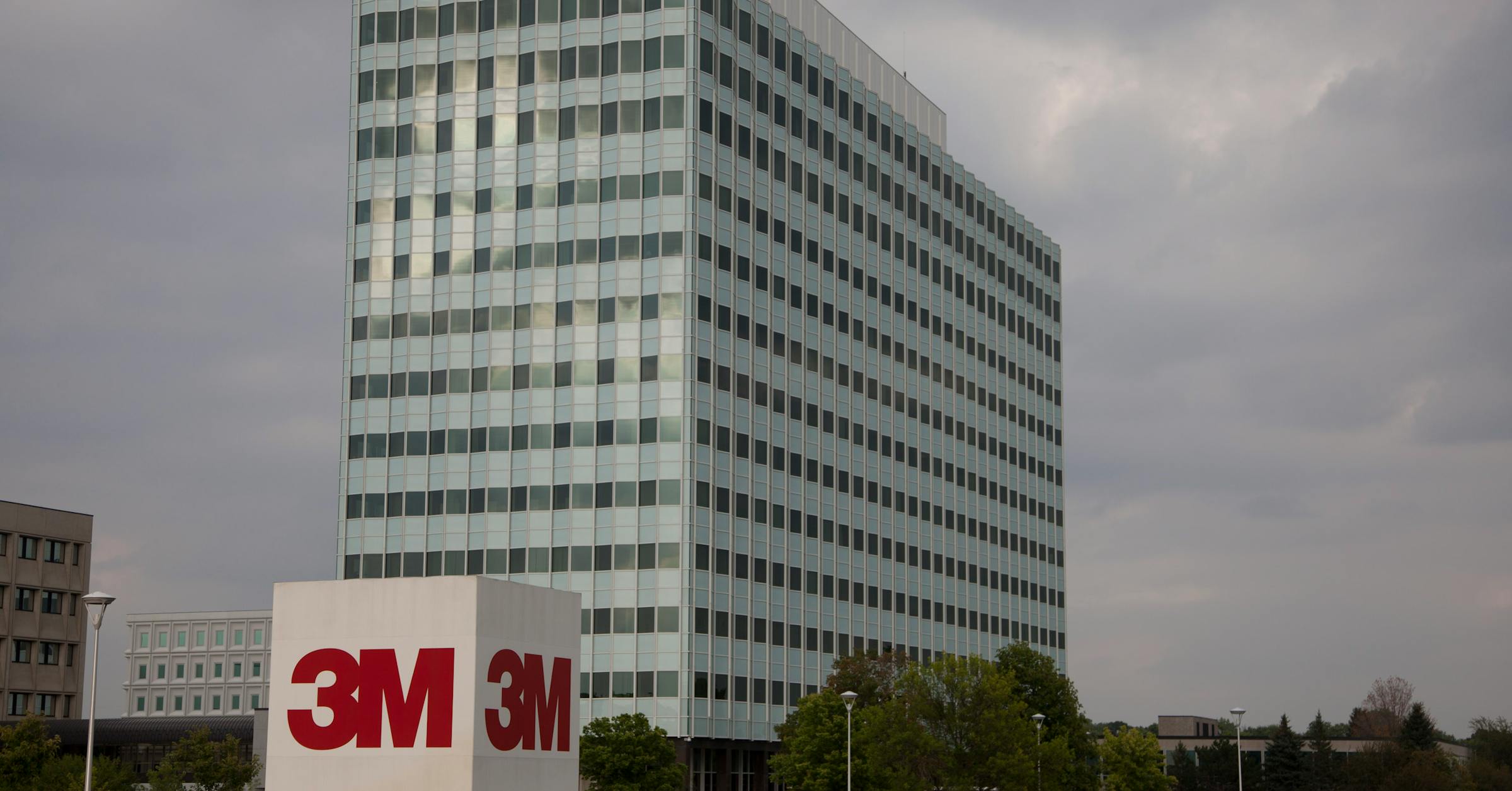 3M's new computer coolant could cut energy costs at data centers