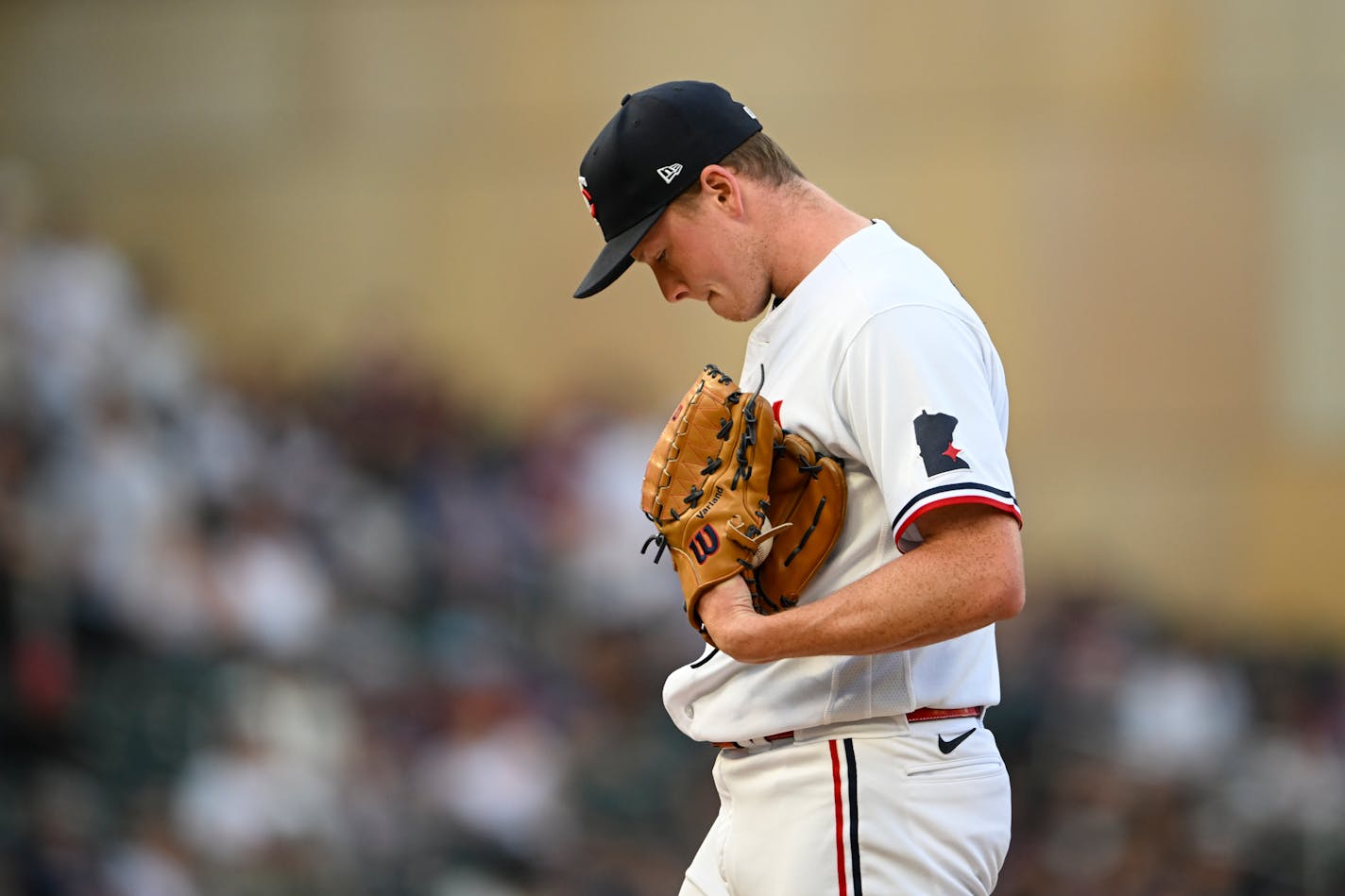 Minnesota Twins starting pitcher Louie Varland (37) reacts after allowing a home run off a hit by Toronto Blue Jays center fielder Kevin Kiermaier (39) in the top of the third inning Friday, May 26, 2023, at Target Field in Minneapolis, Minn. ] AARON LAVINSKY • aaron.lavinsky@startribune.com