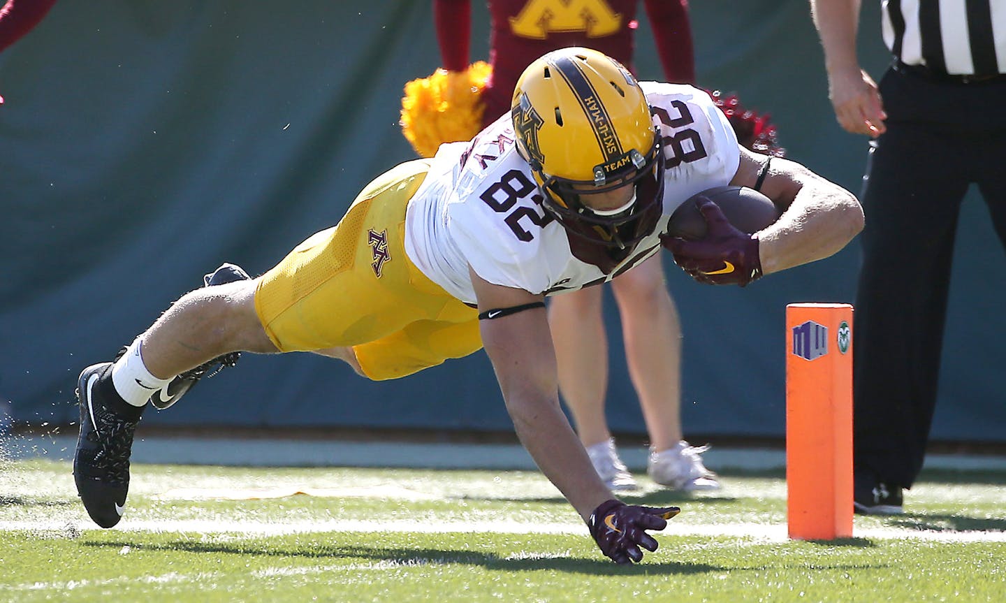 Minnesota wide receiver Drew Wolitarsky jumped into the end zone for a touchdown in the third quarter as Minnesota took on Colorado State at Sonny Lubick Field at Hughes Stadium, Saturday, September 12, 2015 in Ft. Collins, CO. ] (ELIZABETH FLORES/STAR TRIBUNE) ELIZABETH FLORES &#xef; eflores@startribune.com