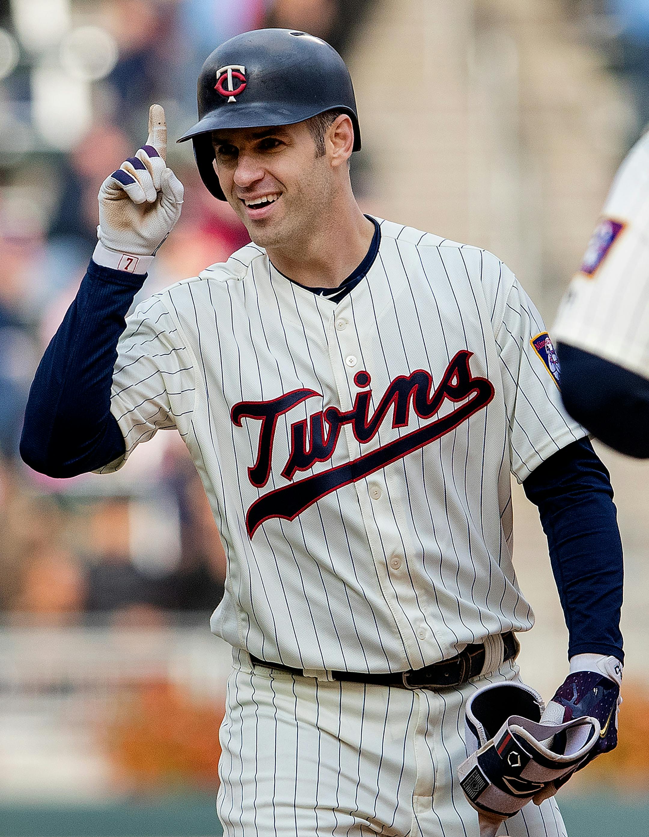 Minnesota Twins Joe Mauer looked at his teammates in the dugout after hitting a double in the eighth inning. ] CARLOS GONZALEZ ï cgonzalez@startribune.com ñ September 30, 2018, Minneapolis, MN, Target Field, MLB, Minnesota Twins vs. Chicago White Sox
