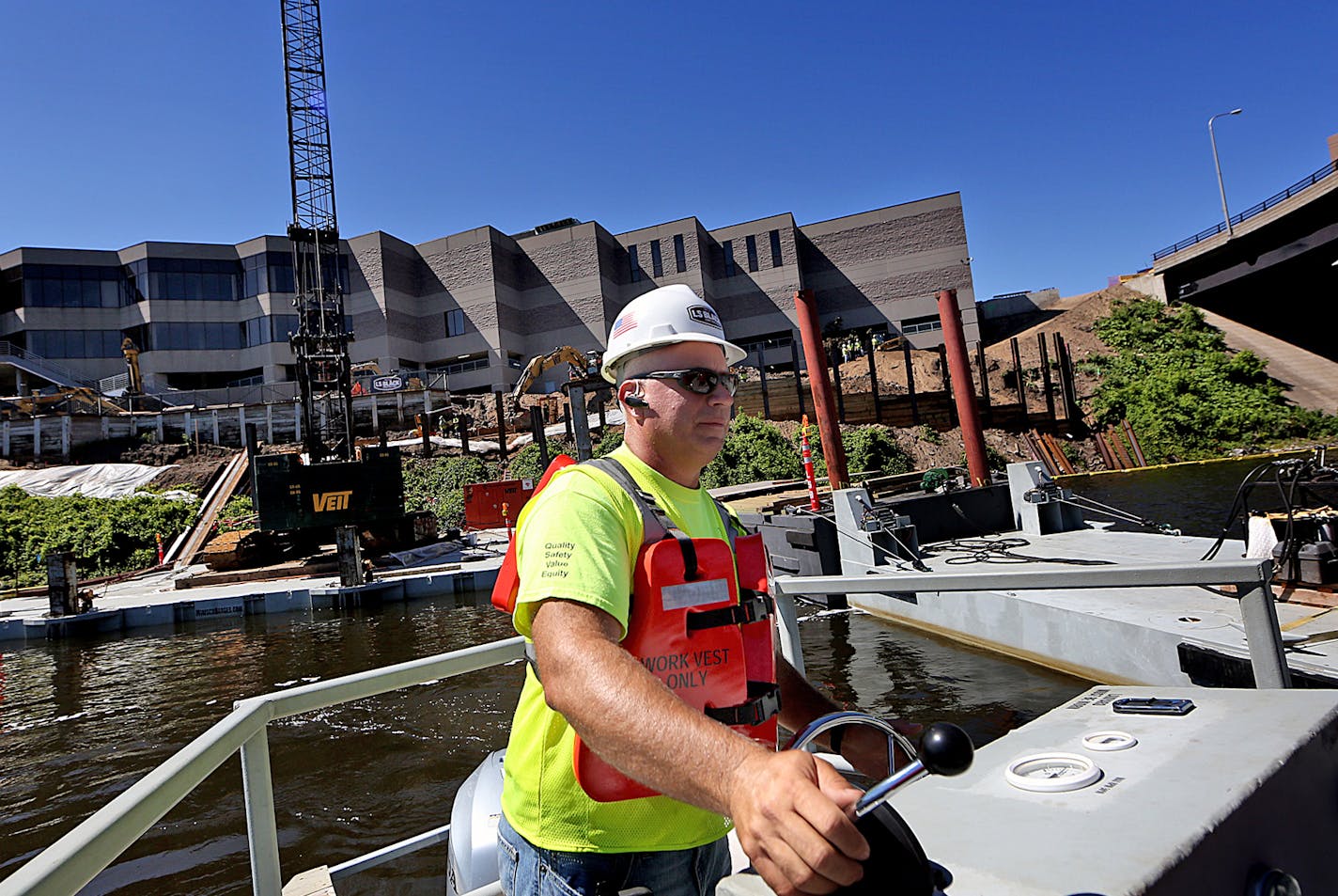 Jeff Bertram, project superintendent for work being done on the Mississippi River at and near the River&#xcc;s Edge Convention Center in St. Cloud. ] JIM GEHRZ &#xd4; james.gehrz@startribune.com / St. Cloud and Brainerd, MN / July 30, 2015 / 10:00 AM &#xd2; BACKGROUND INFORMATION: Cities along rivers are turning to face them. Winona is weighing a $3 million overhaul of Levee Park to celebrate the Mississippi River and make it easier to access. Red Wing is working on a similar, $5 million project