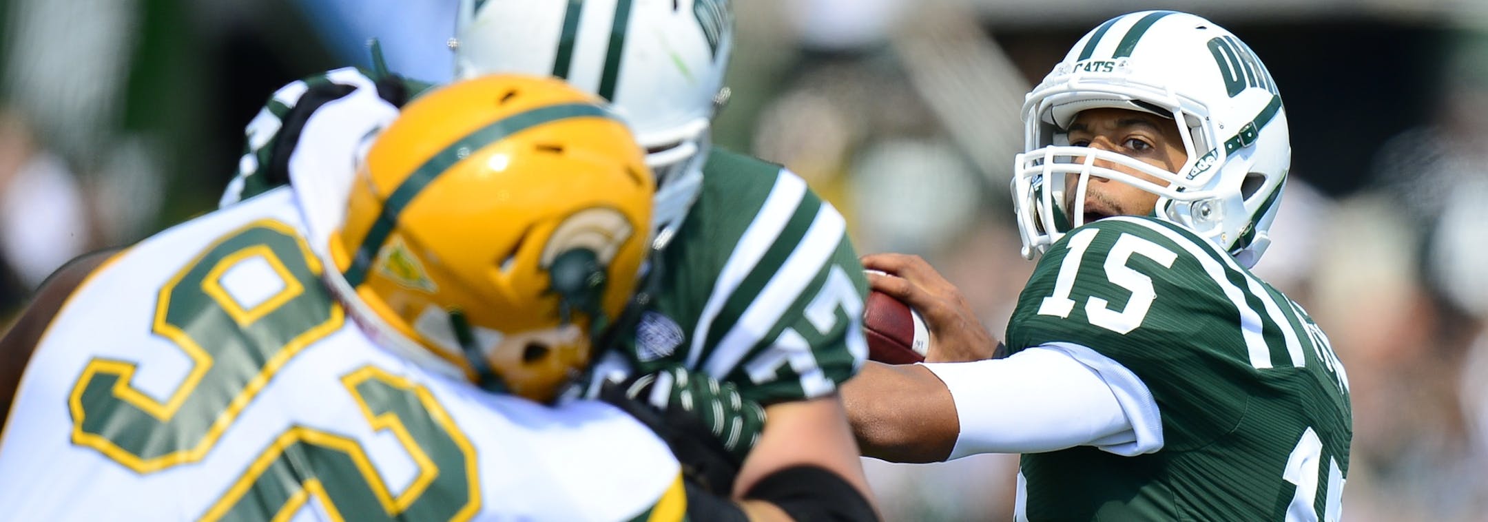 Ohio quarterback Derrius Vick