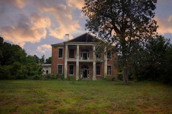 A pillared home documented in Kelly Gomez’s “The Forgotten South.” The preservation of rural houses is what drives Kelly Gomez, a photographer, 