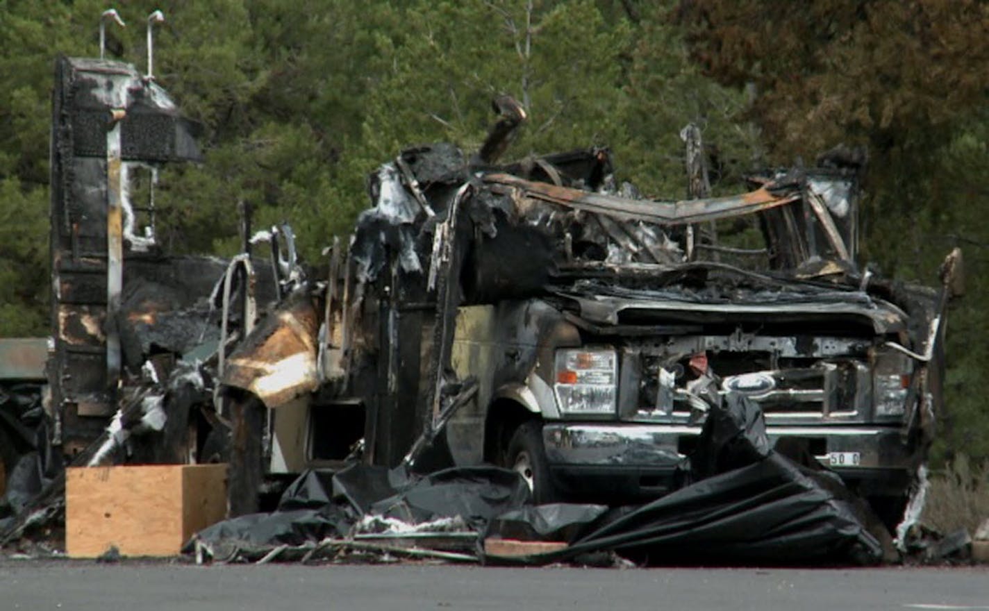 A Woodbury man and his two children were found dead Monday after their recreational vehicle burned in a parking lot outside an entrance to the Grand Canyon's South Rim.