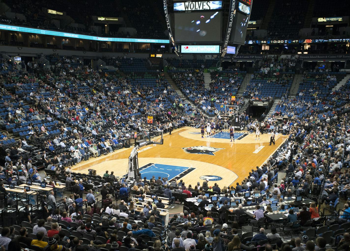 Blue seats reflect low attendance during the second half of Wednesday night's game against the Phoenix Suns. ] (Aaron Lavinsky | StarTribune) The Minnesota Timberwolves play the Phoenix Suns Wednesday, Jan. 7, 2014 at Target Center in Minneapolis.