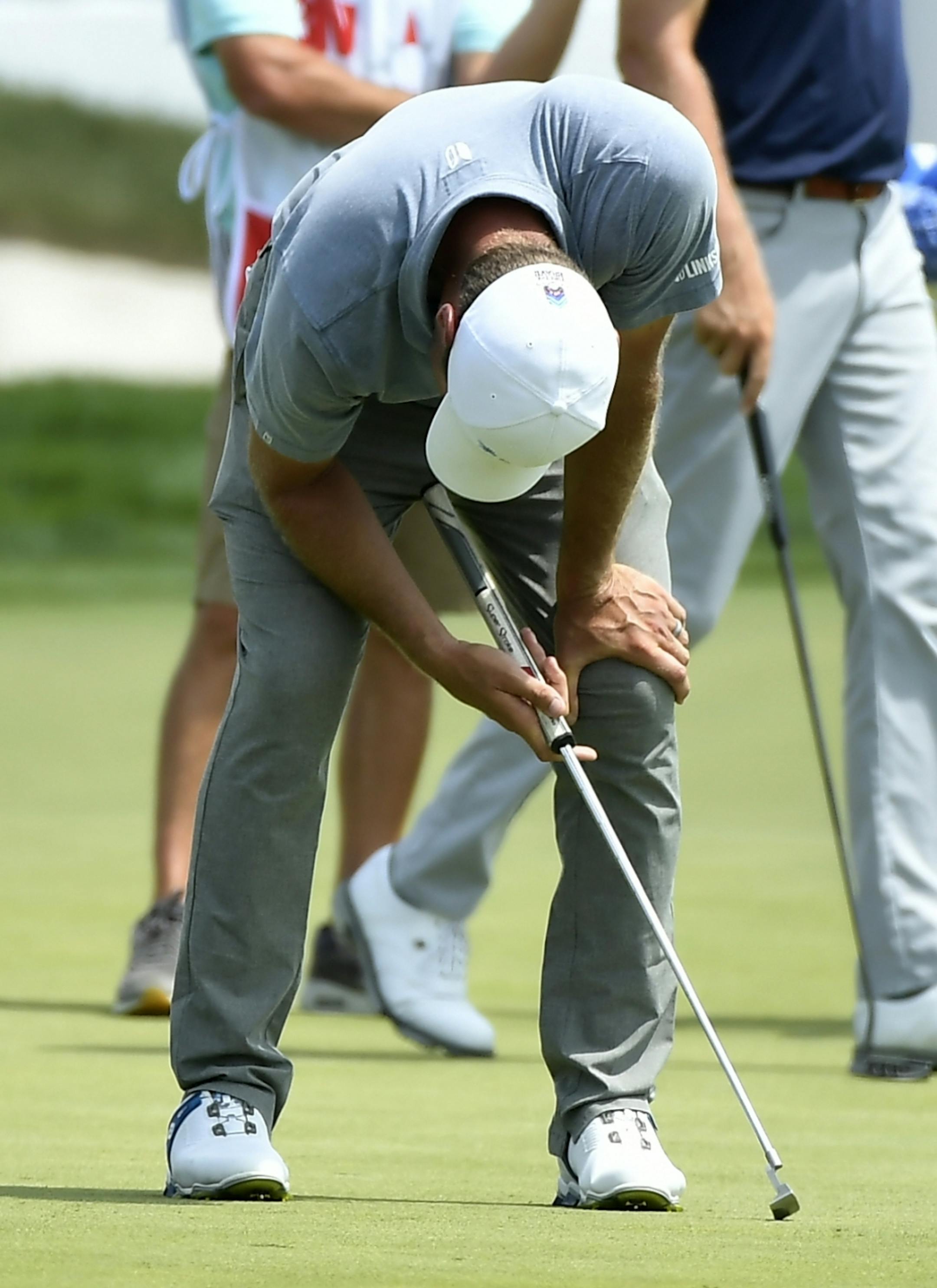 Lucas Glover reacted after missing birdie and the best score of the week on the18th hole during the final day of the 3M Open at TPC Twin Cities.