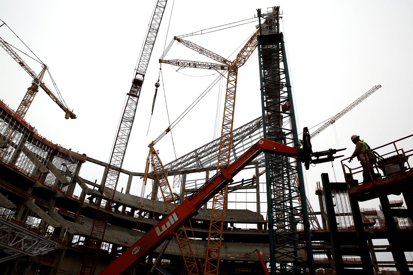 Construction continues at the new Vikings stadium.