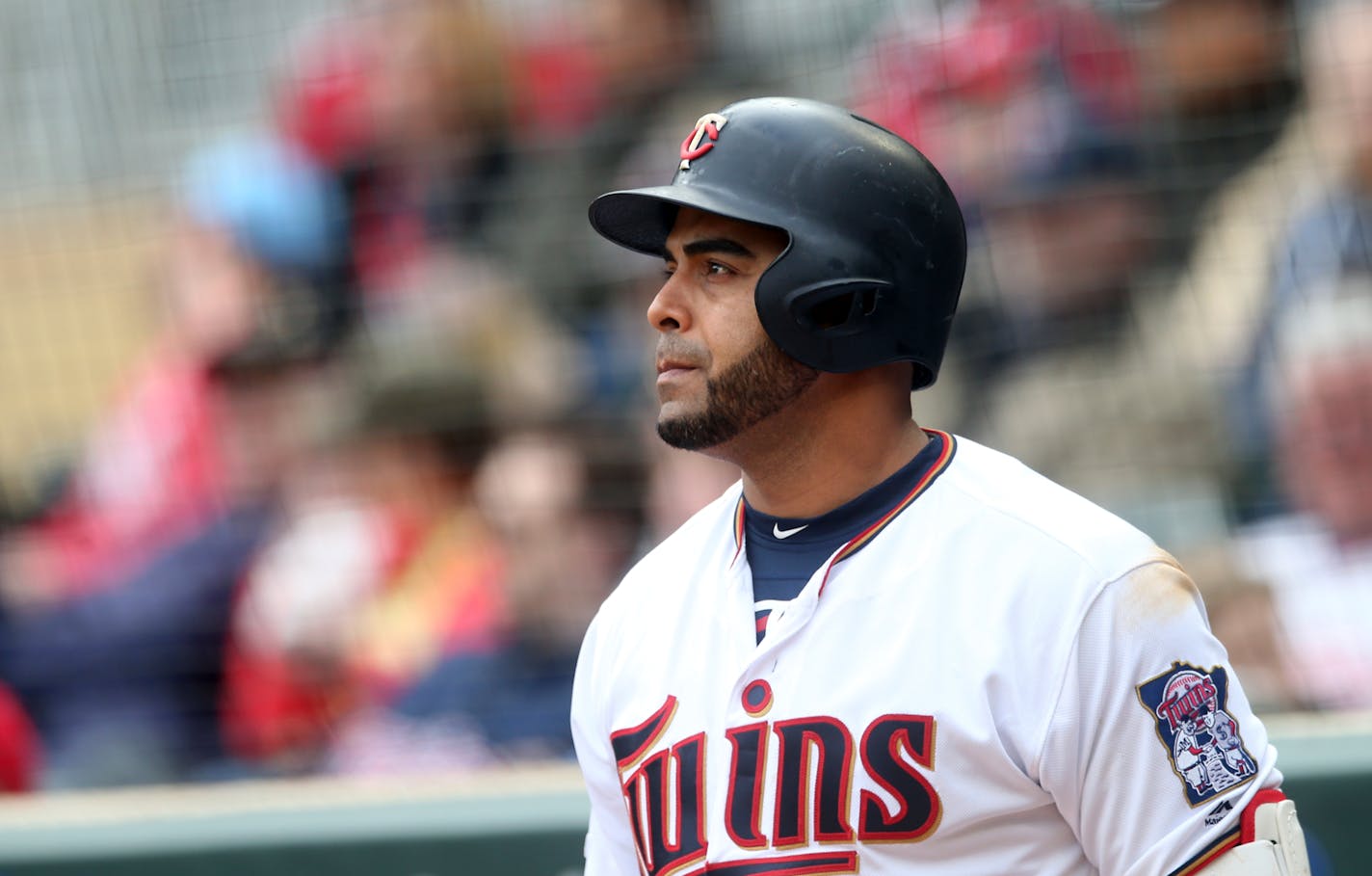 Minnesota Twins' Nelson Cruz waits to bat against the Toronto Blue Jays in a baseball game Thursday, April 18, 2019, in Minneapolis. (AP Photo/Jim Mone)