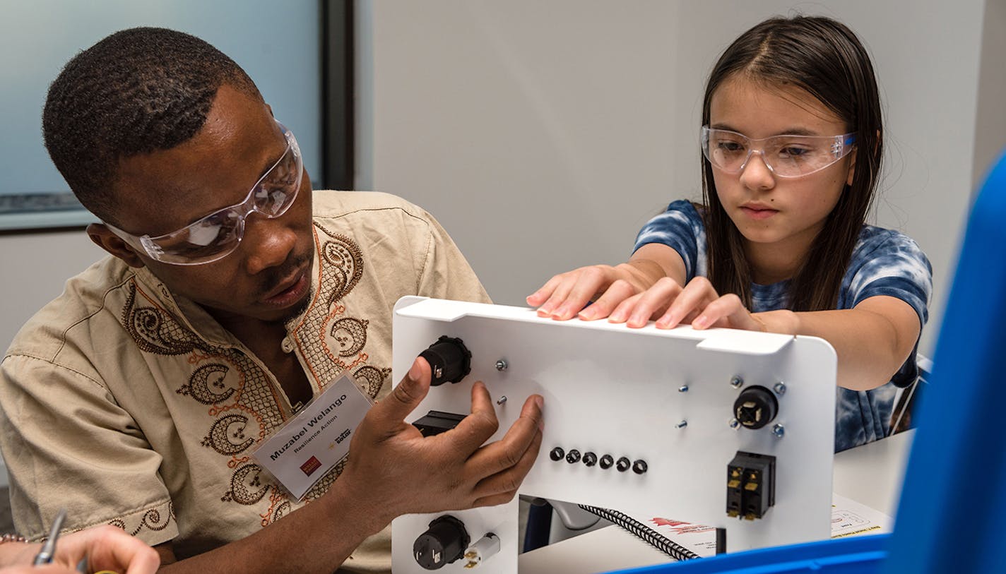 In a two-day workshop at the Wells Fargo Connections Center in Minneapolis on July 24-25, teachers from the Minnesota cohort of schools and volunteers from Wells Fargo learned how to build We Share Solar Suitcases, a program that will be implemented in 10 schools and one afterschool program this fall.