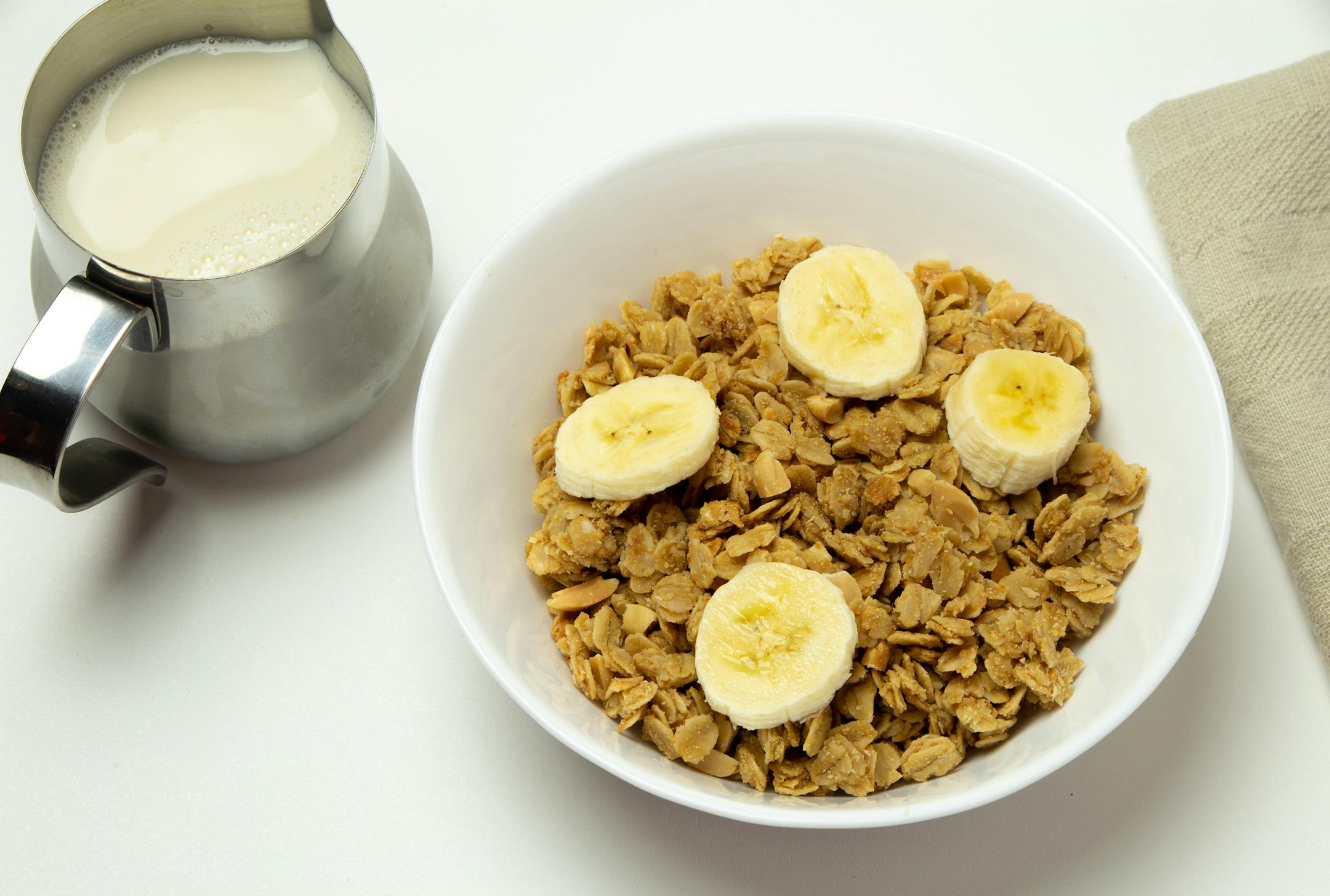 Don't put away the slower cooker for summer; use it to make an easy crunchy peanut butter granola.