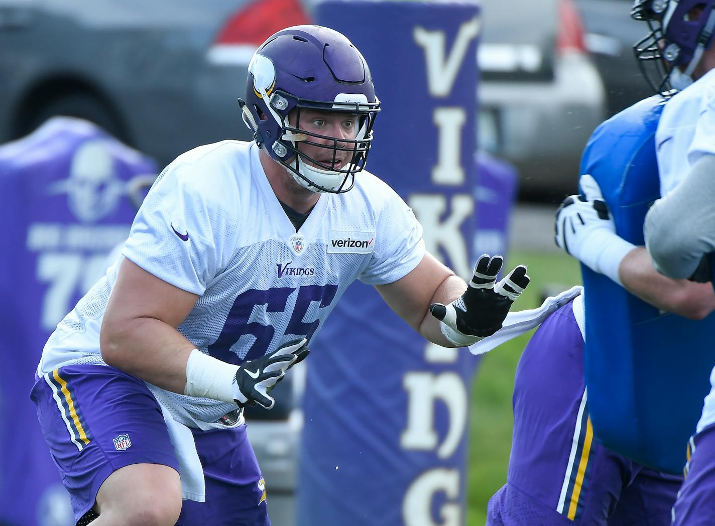 Vikings center Pat Elflein has not started a game since he broke his ankle during January's NFC Championship Game loss at Philadelphia, but he'll start Thursday against the Rams.