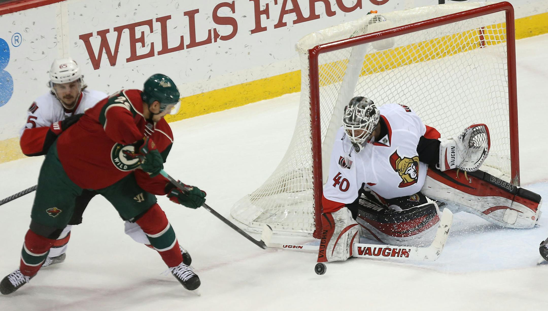 The Wild's Nino Niederreiter attempted to score on Ottawa goalie Robin Lehner during the first period at the Xcel Energy Center in St Paul Tuesday, January 14, 2014. ] (KYNDELL HARKNESS/STAR TRIBUNE) kyndell.harkness@startribune.com